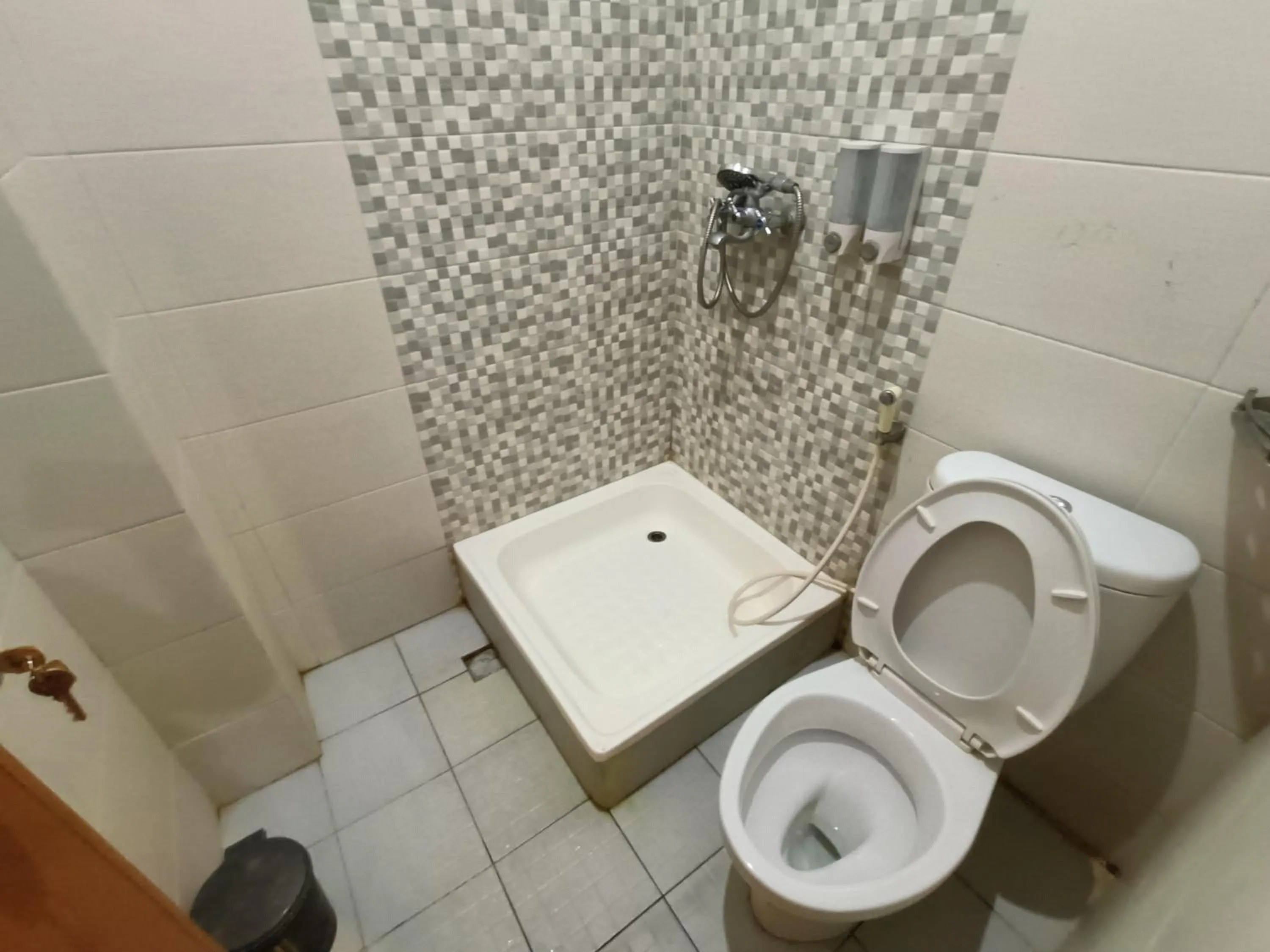 Balqies Homestay Syariah Makassar Mitra RedDoorz