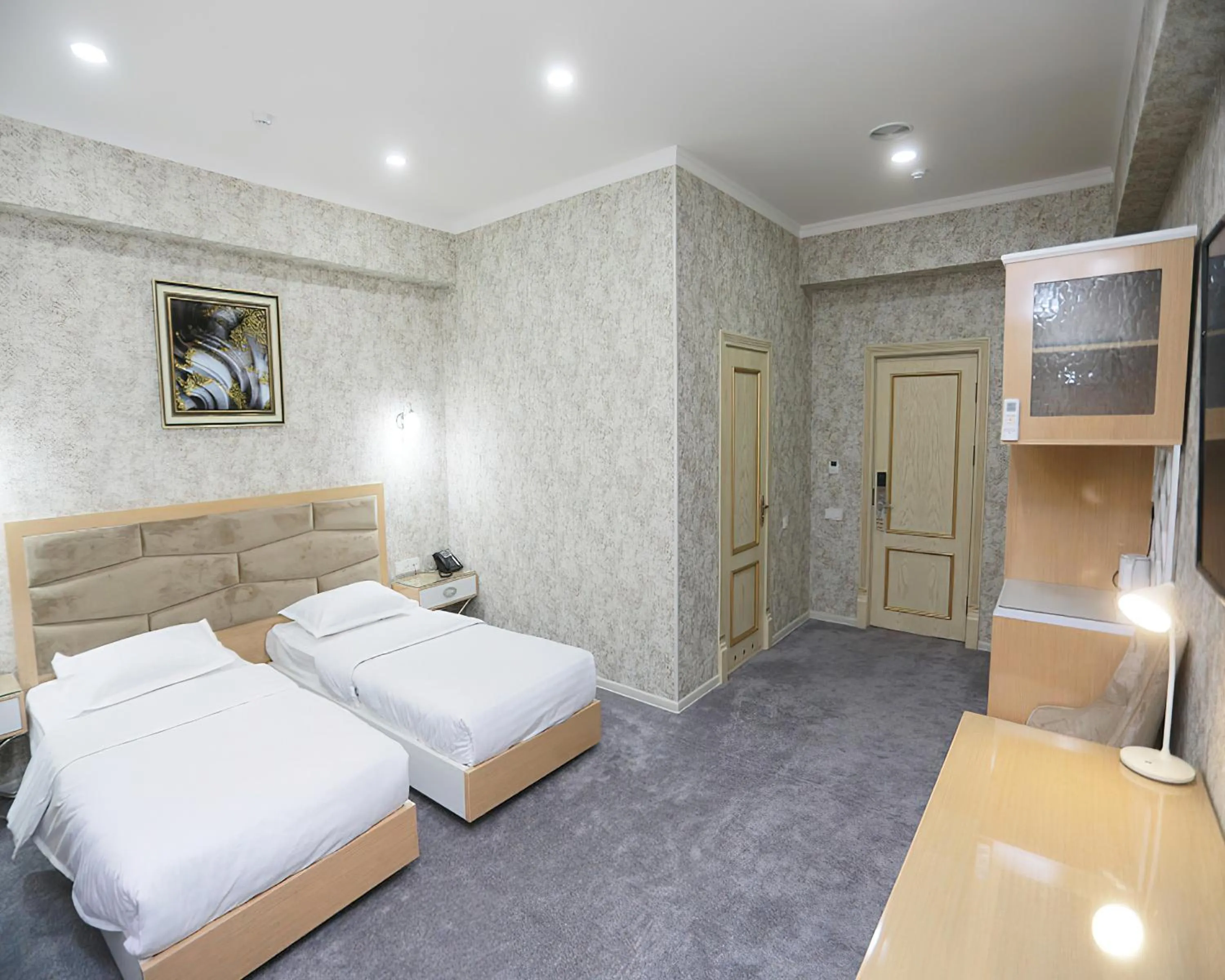 Photo of the whole room, Bed in Reikartz Amirun Tashkent