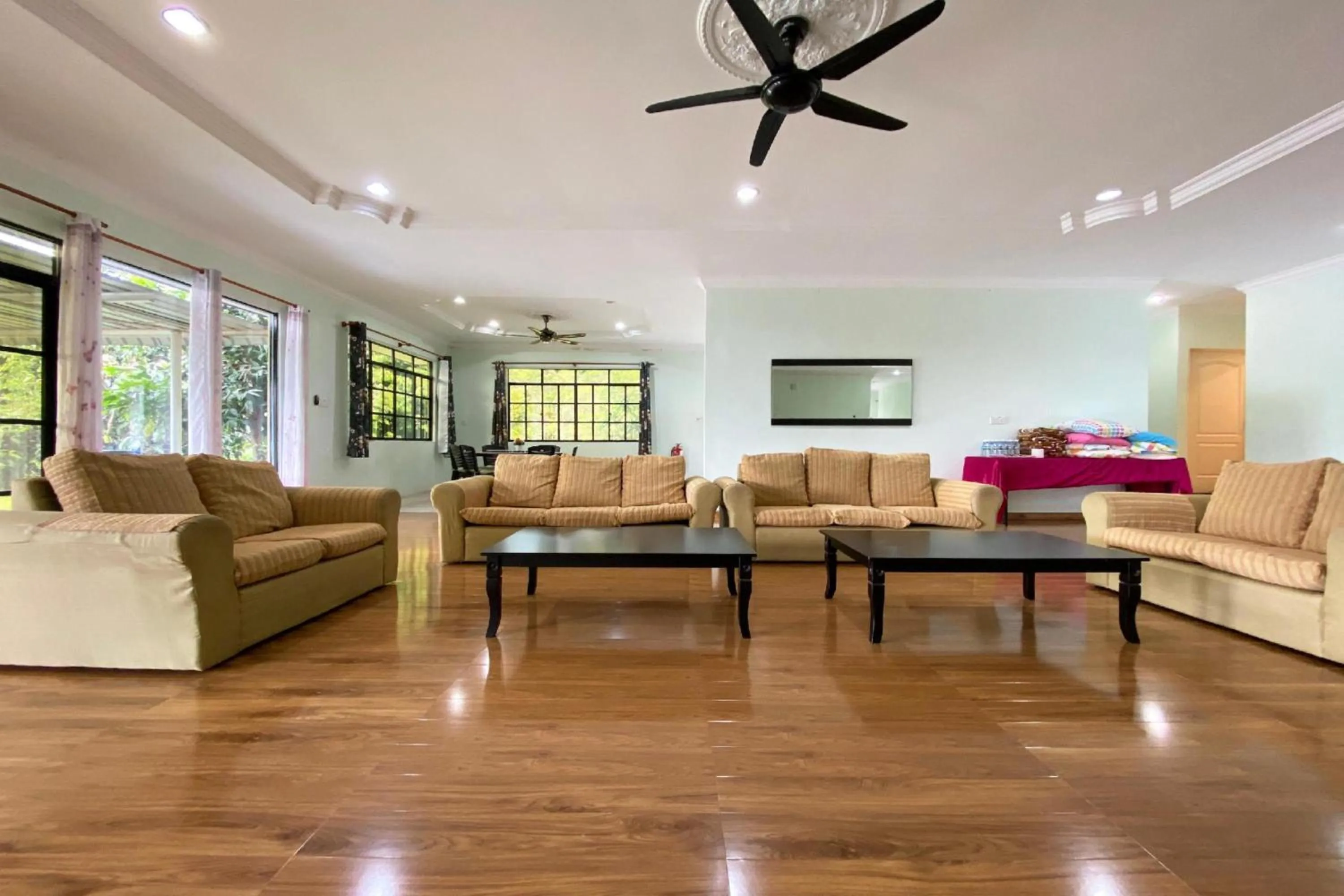 Lobby or reception in Hotel O Tambunan Nature Lodge