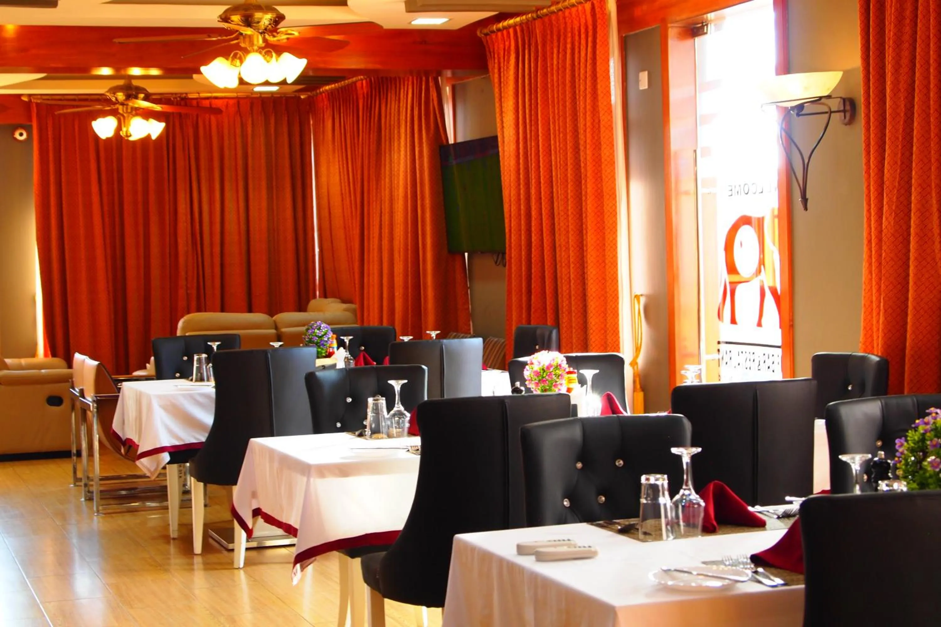 Restaurant/places to eat in LEYSHOF HOTEL