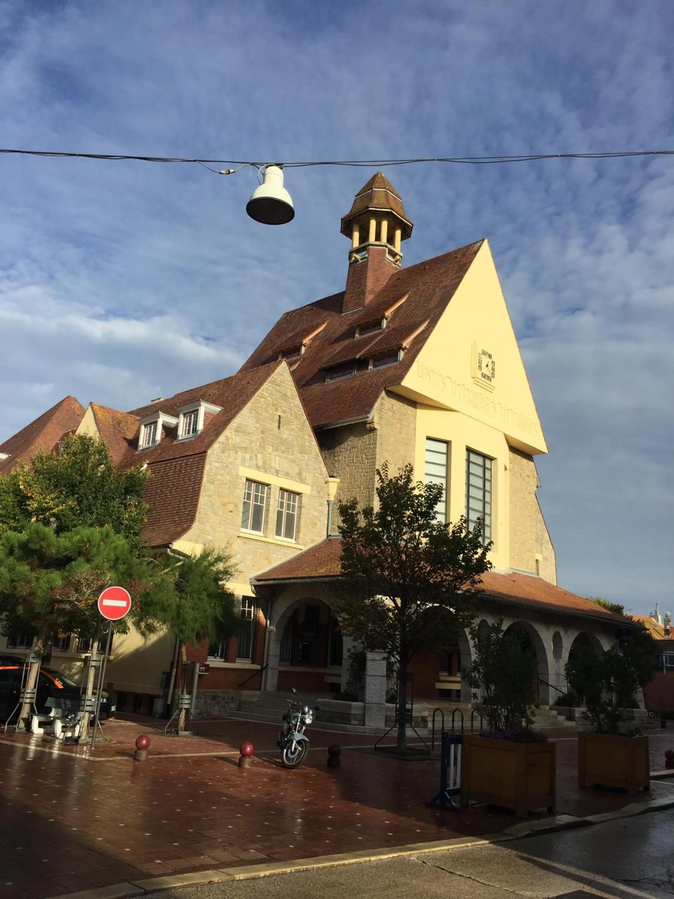 Nearby landmark in AUBERGE RIVA BELLA