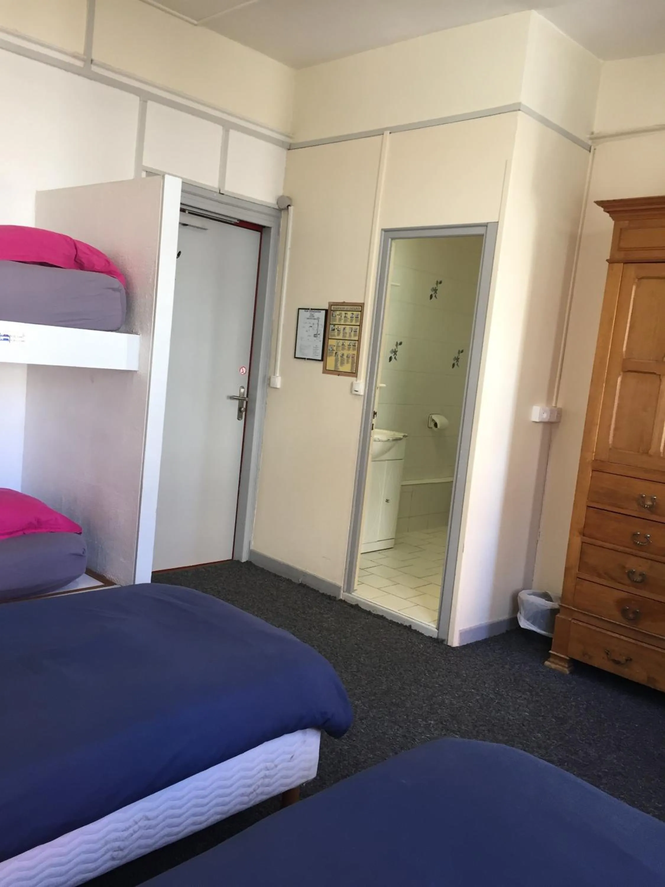 Patio, Bed in AUBERGE RIVA BELLA