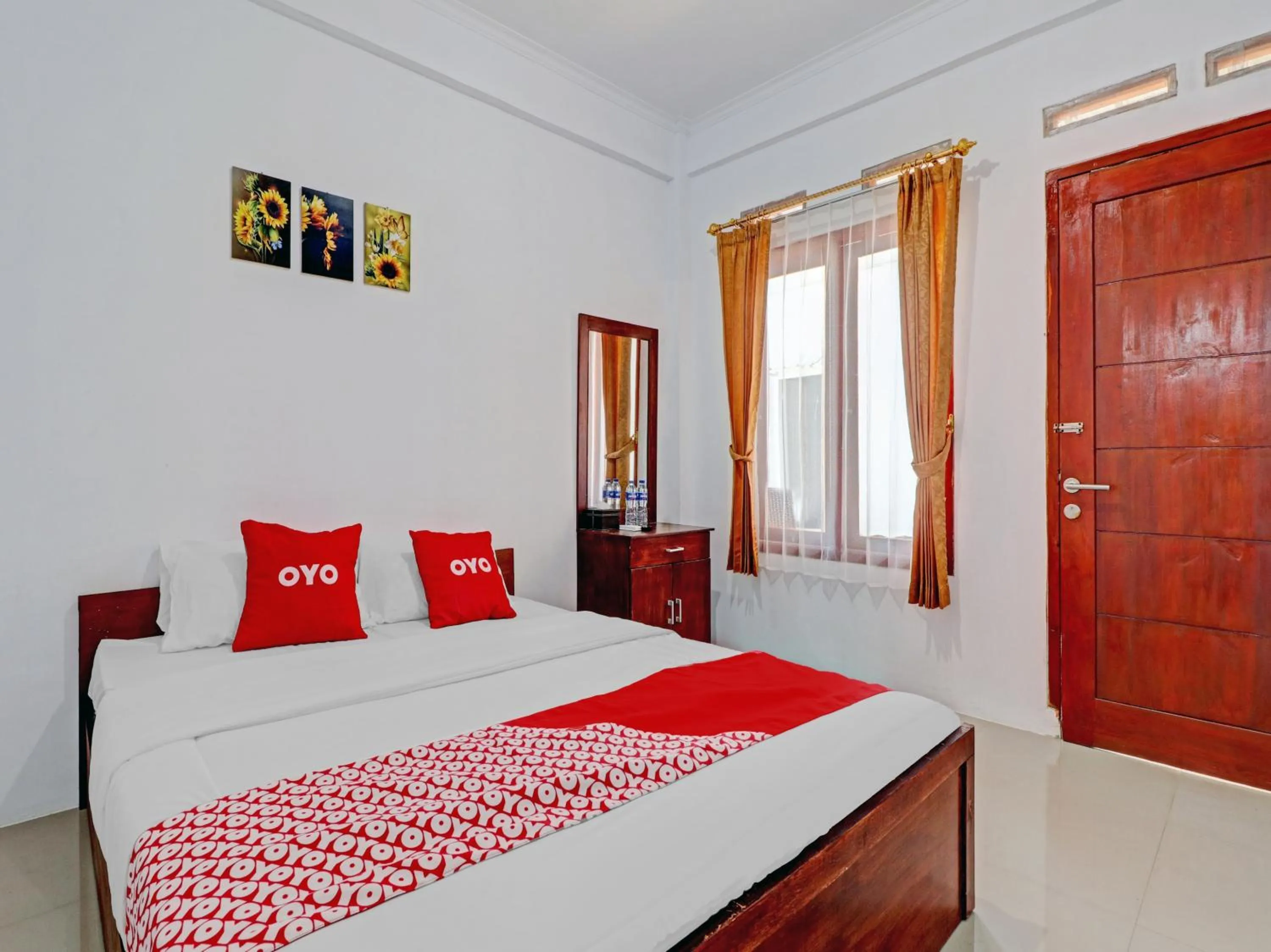 Bedroom, Bed in OYO Life 90570 Heboh Guest House Syariah