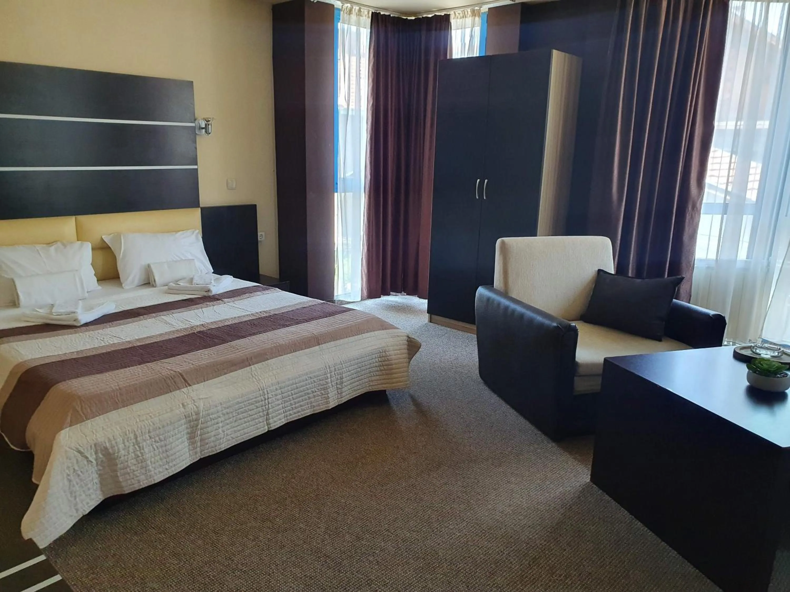 Bed in Хотел Европа