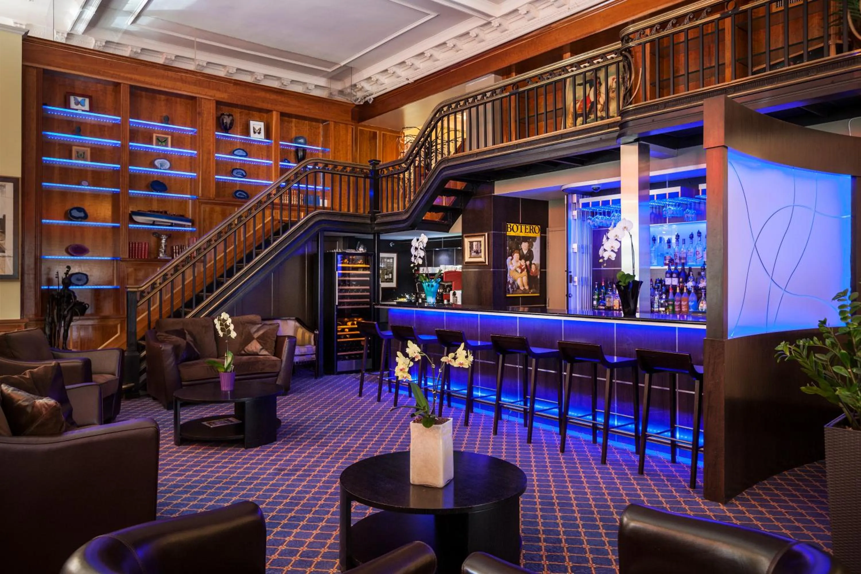 Lounge or bar in LHotel