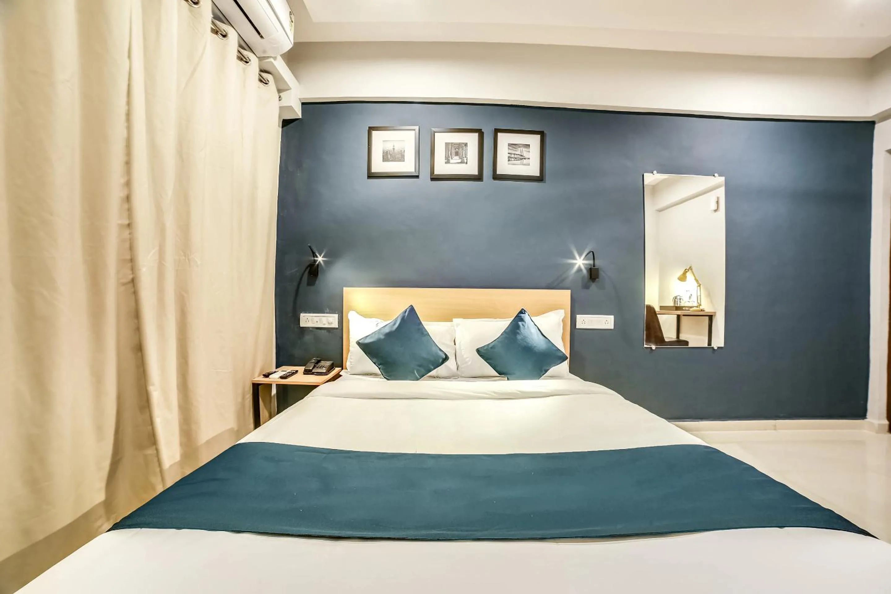 Hotel Bhumi World