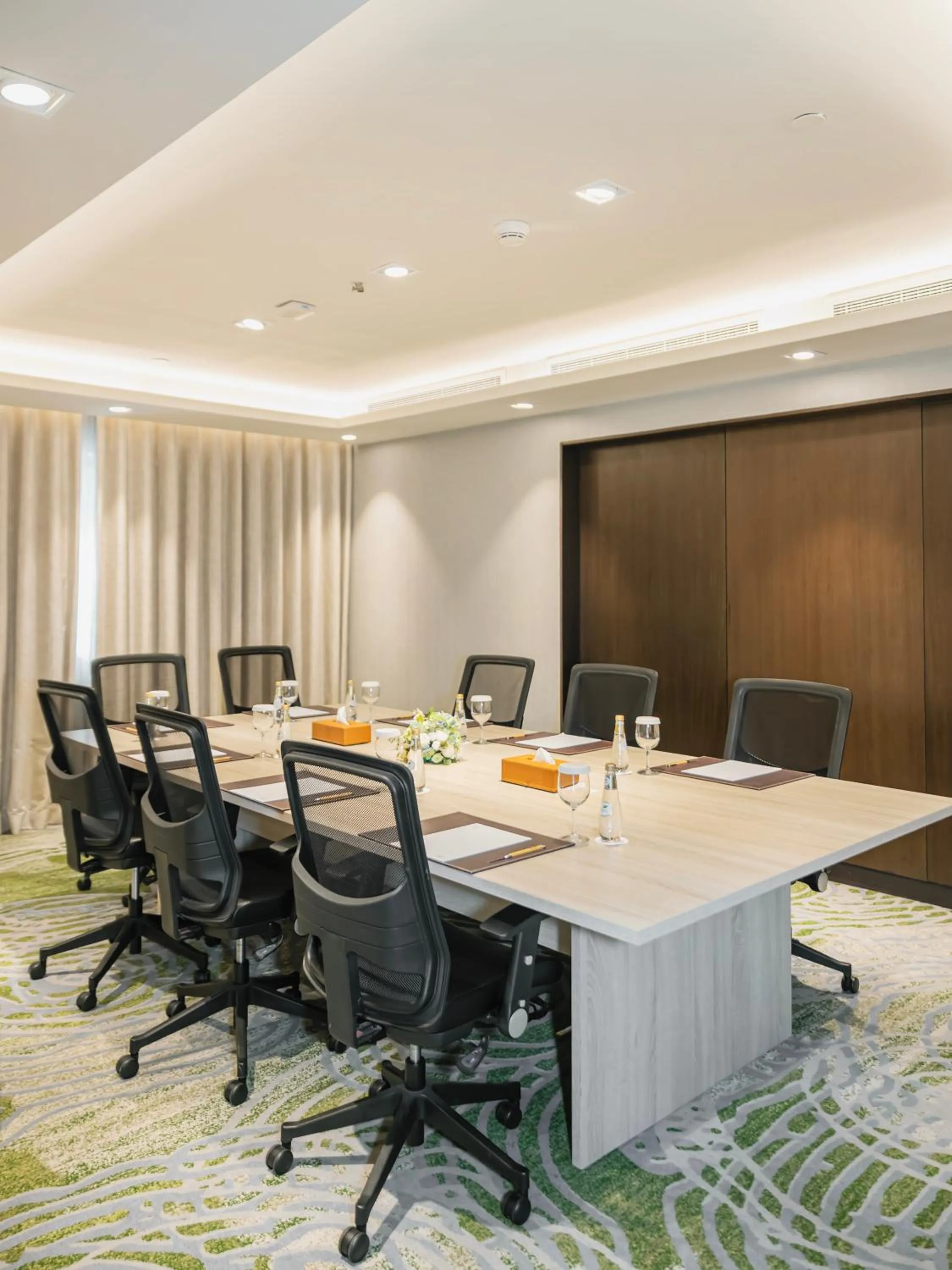 Meeting/conference room in Somerset Downtown Al Khobar
