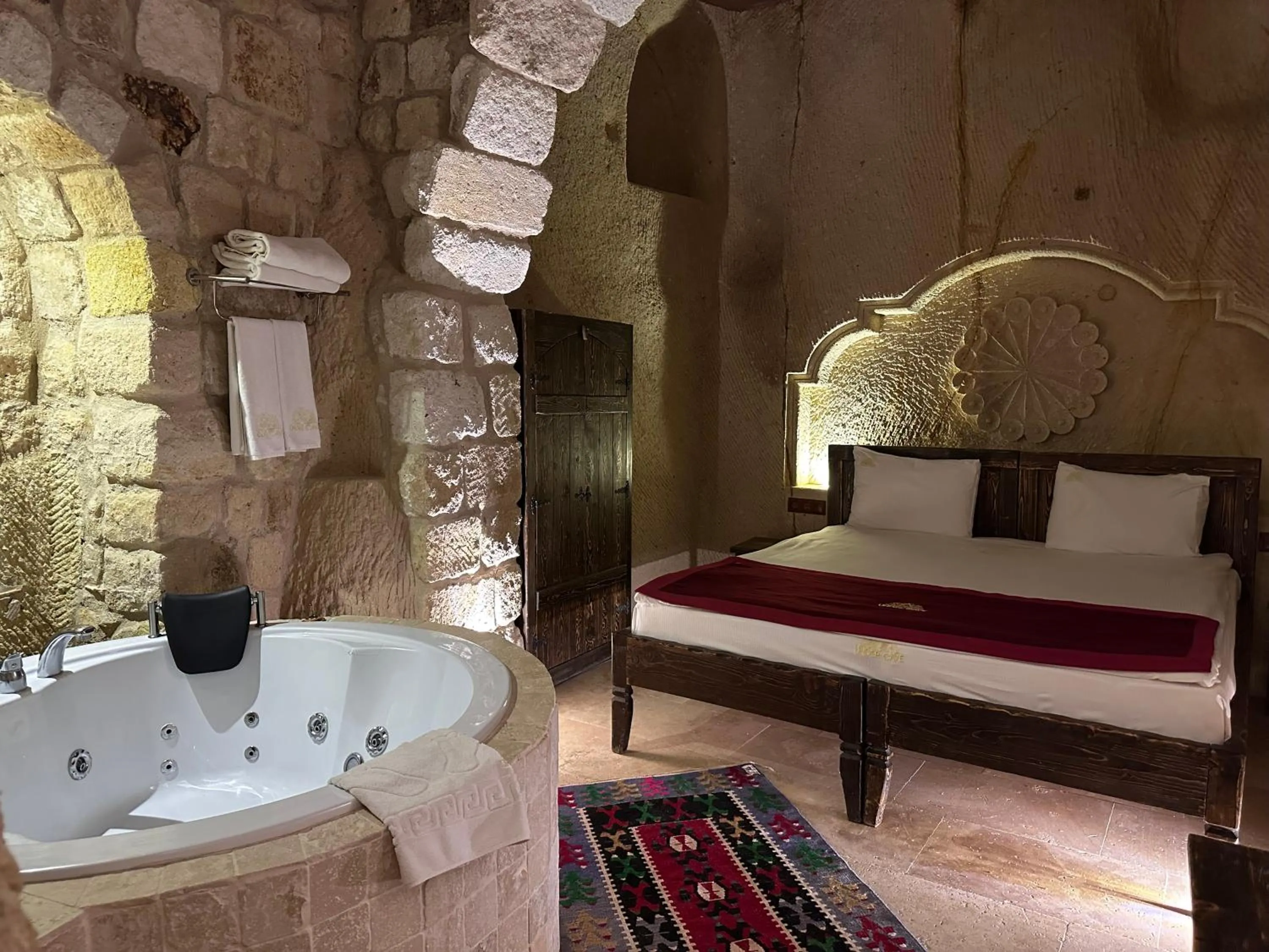 Bedroom, Bed in Under Cave Cappadocia