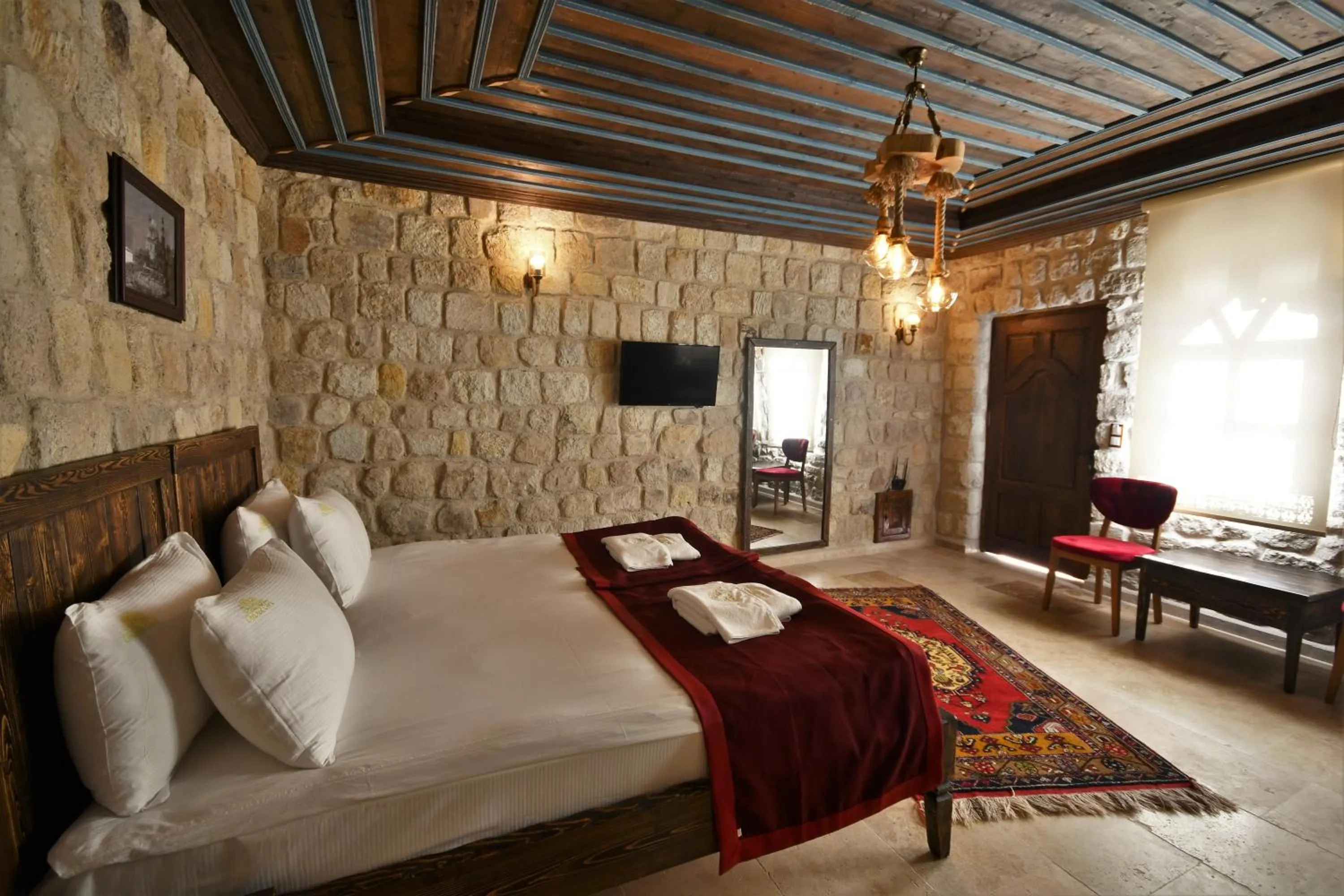 Photo of the whole room, Bed in Under Cave Cappadocia