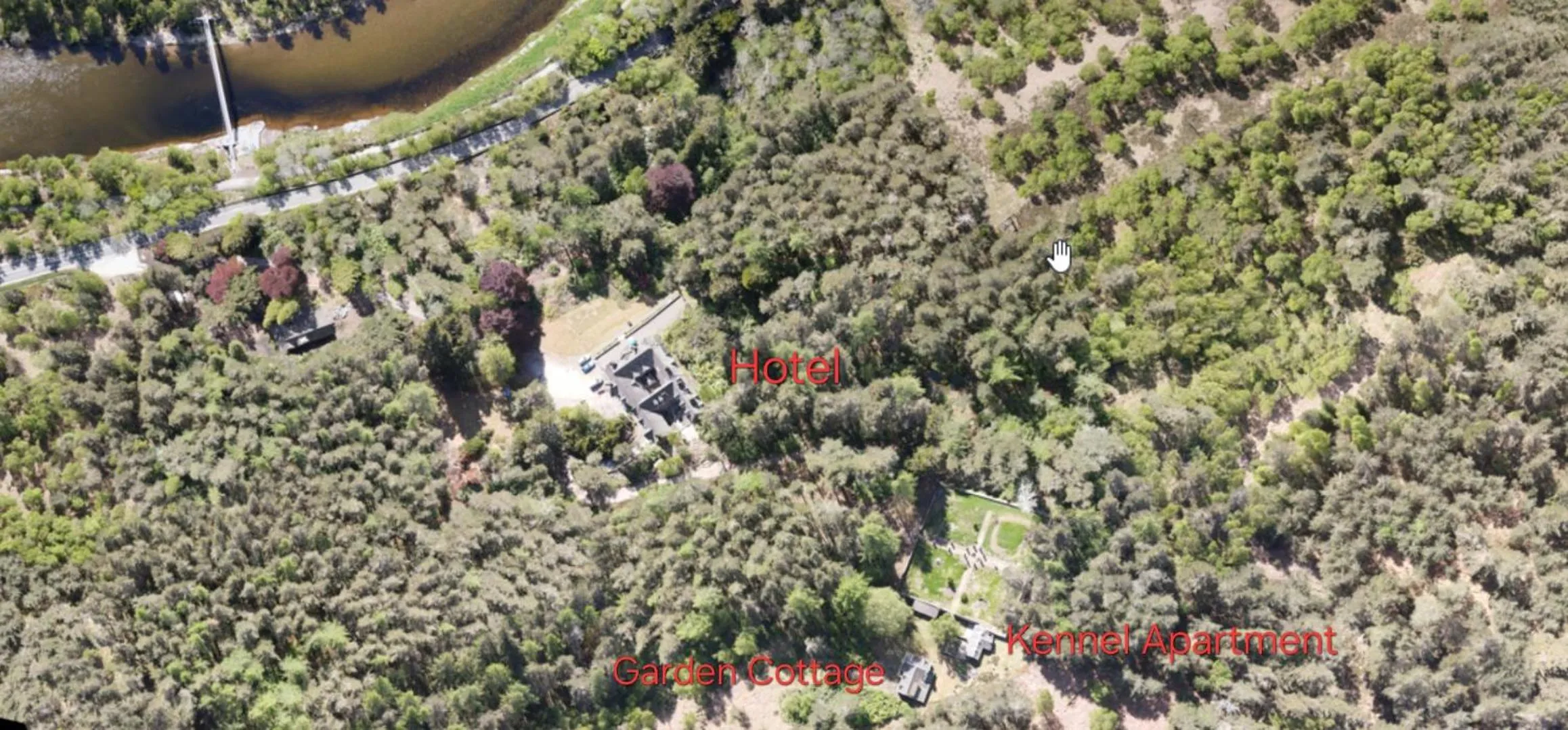 Cambus O' May Traditional Highland Hotel