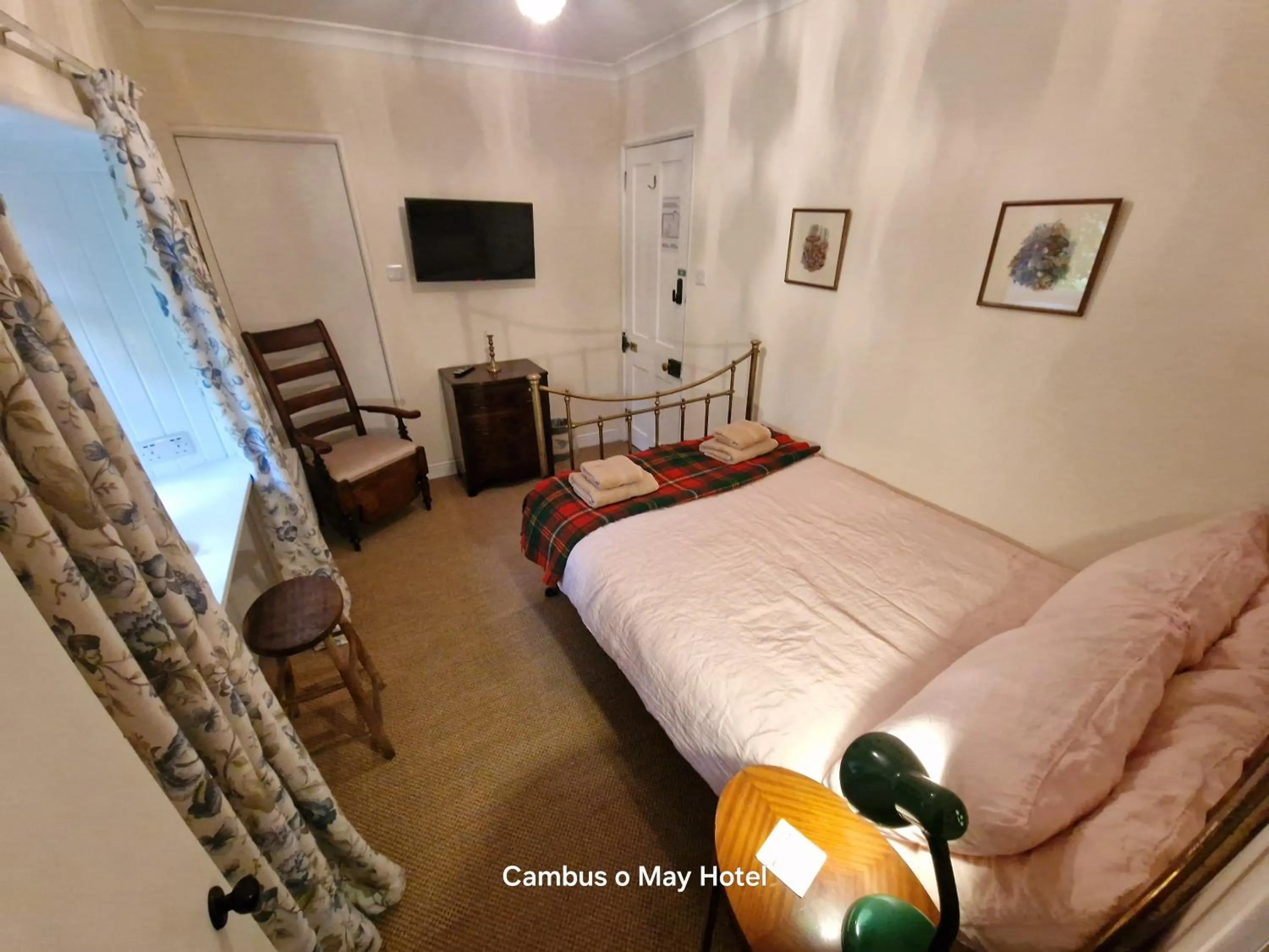 Bedroom, Bed in Cambus O' May Traditional Highland Hotel