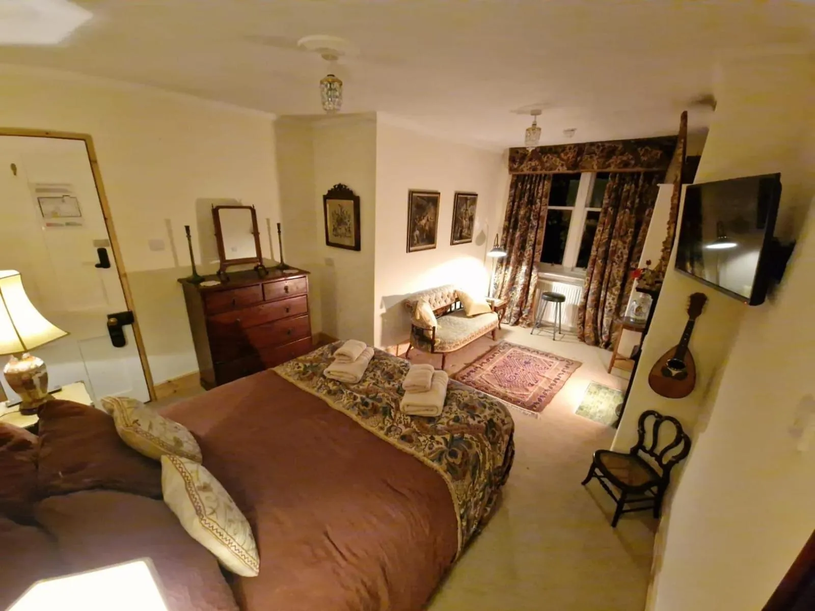 Bed in Cambus O' May Traditional Highland Hotel