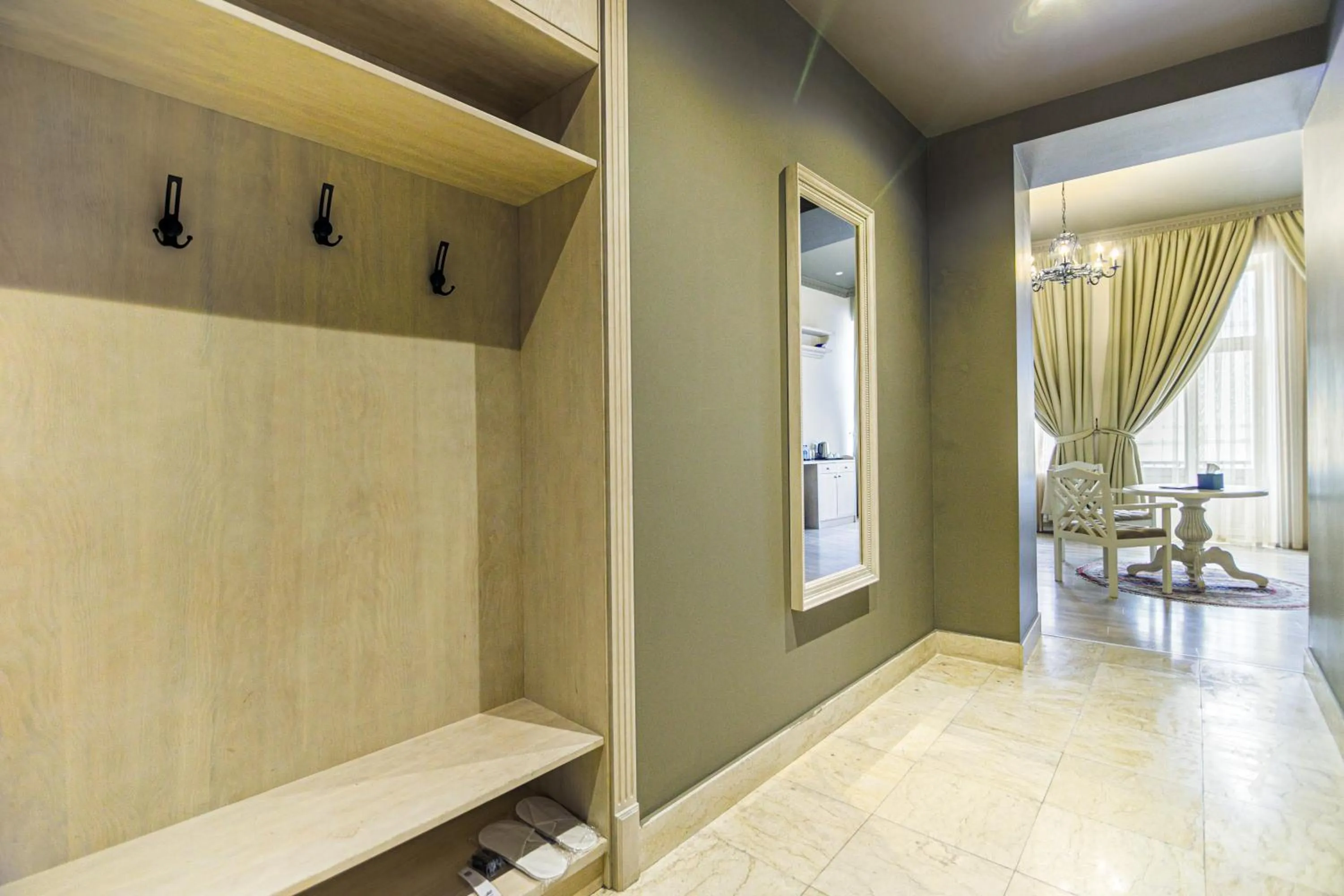 wardrobe in Art Club