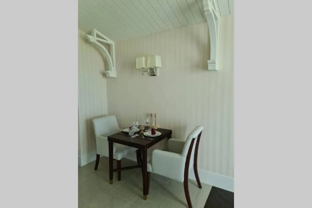 Grand florida Seaview-1BR-Step to jomtien beach