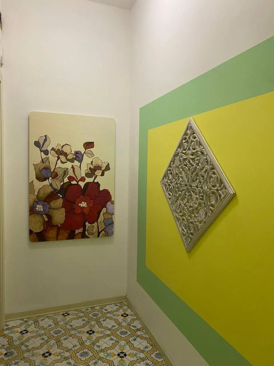 Decorative detail in BLUE SEA