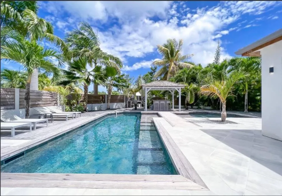 Villa Manzana : neuve 4ch 4sdb 2 piscines - LUXE