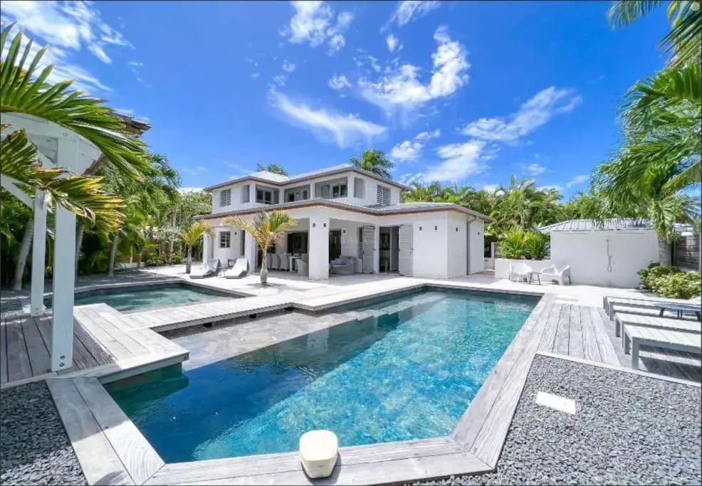 Villa Manzana : neuve 4ch 4sdb 2 piscines - LUXE Villa Manzana : neuve 4ch 4sdb 2 piscines - LUXE