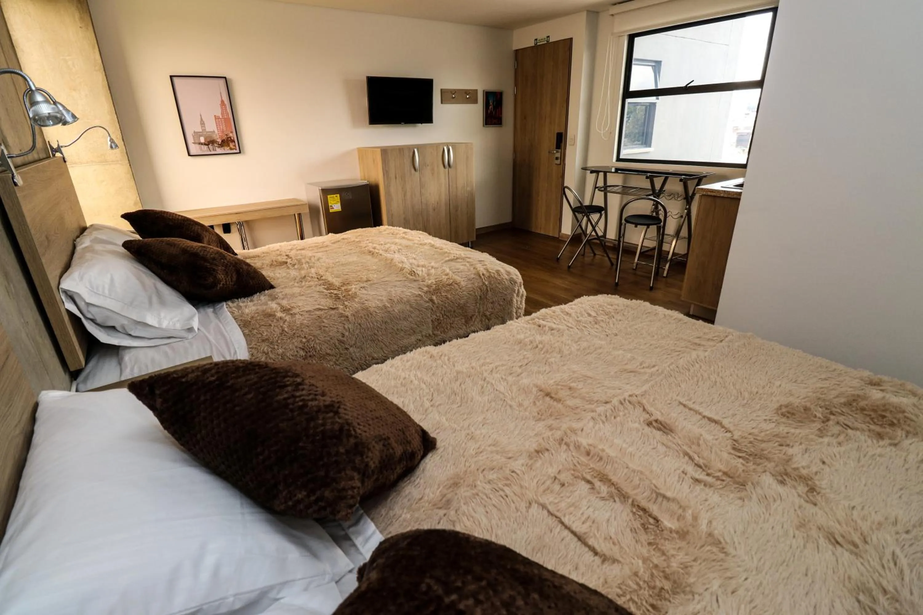 Toilet, Bed in Normandía Tower