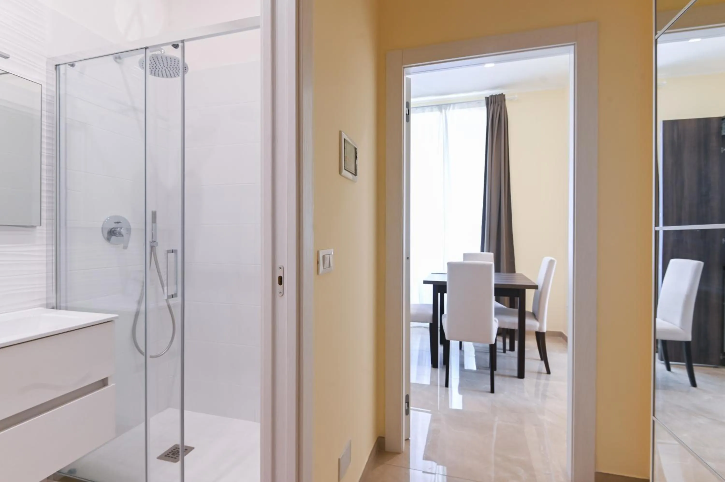 Bedroom in ADRIA Luxury Residence - Centro Trieste