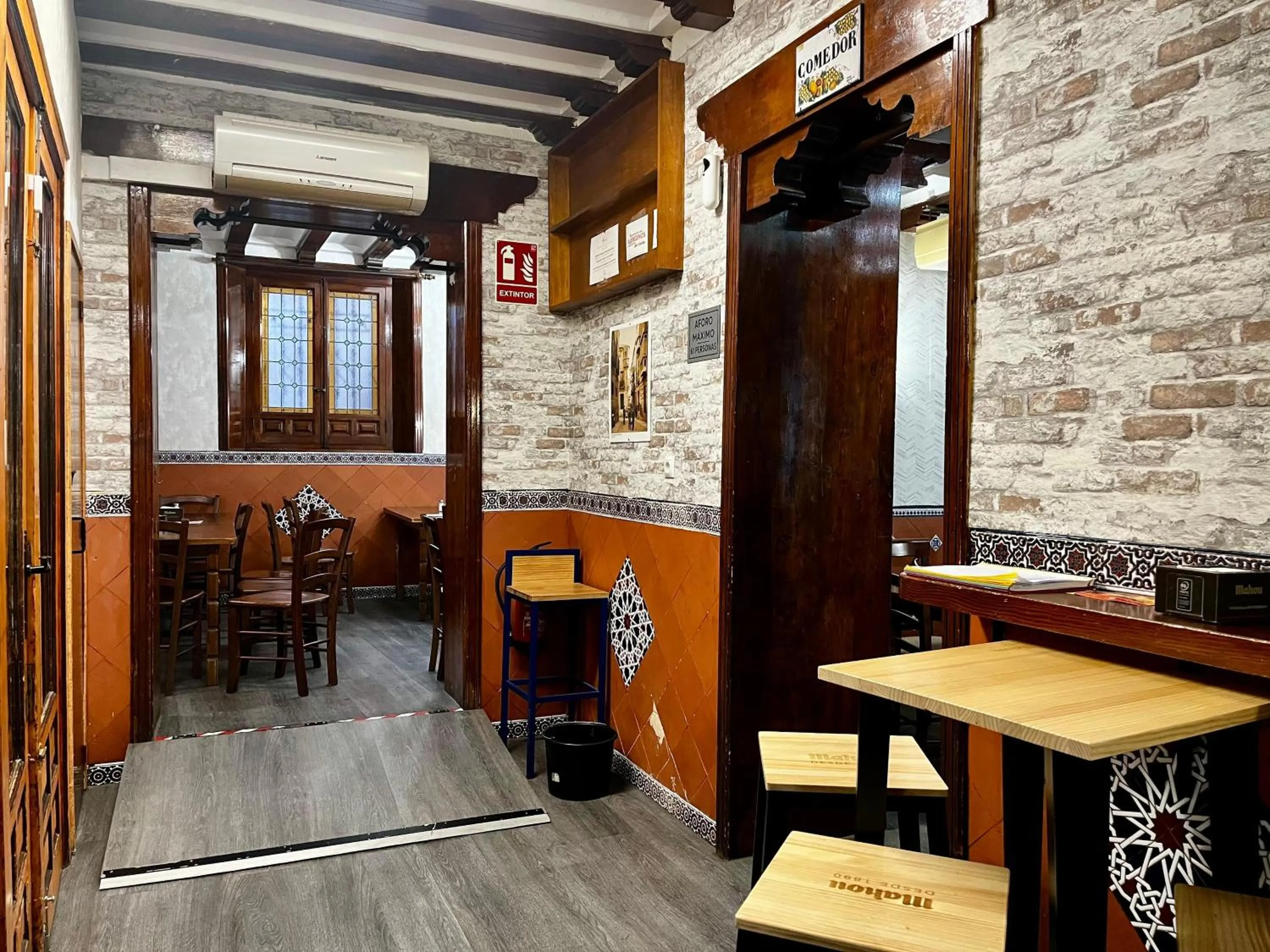 Restaurant/places to eat in ToledoRooms Palacios