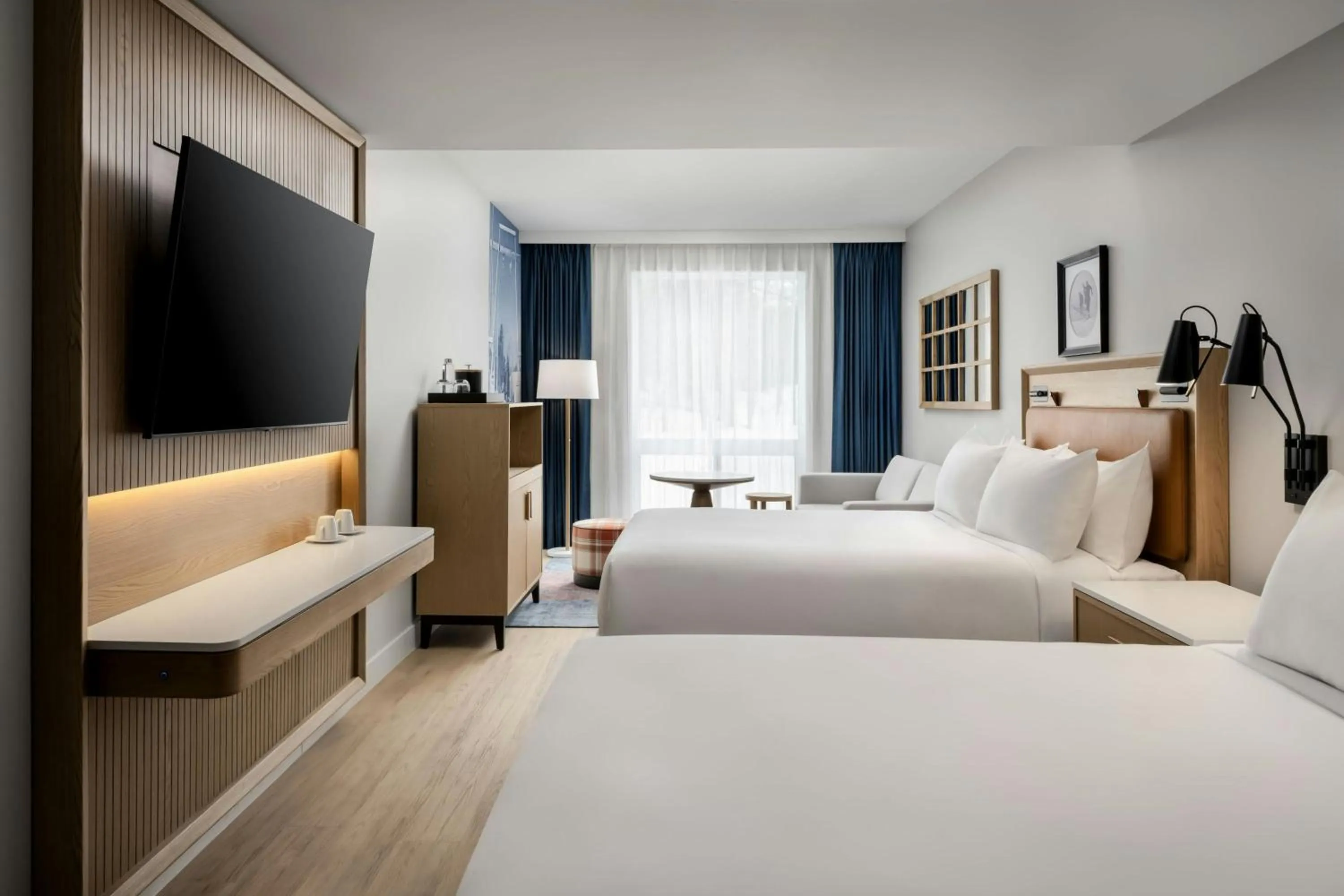 Photo of the whole room, Bed in Mont Gabriel, Sainte-Adèle, a Tribute Portfolio Resort