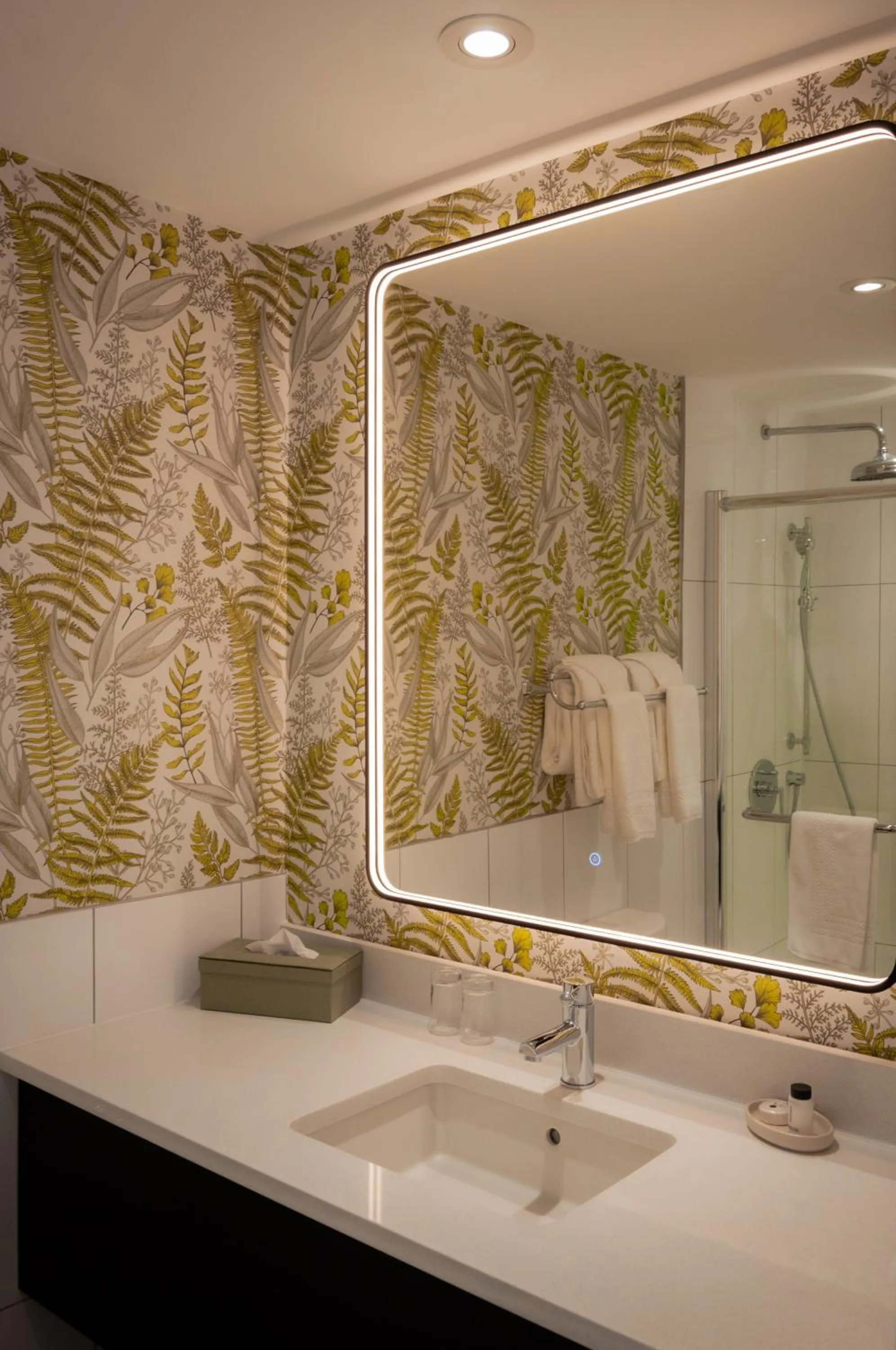 Bathroom in Mont Gabriel, Sainte-Adèle, a Tribute Portfolio Resort