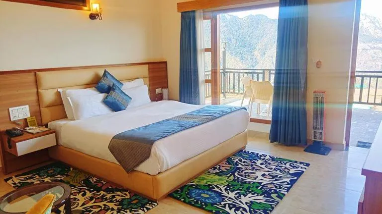 Bed in Hotel Alpine Musk