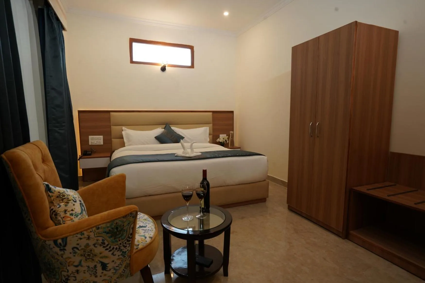 Bed in Hotel Alpine Musk