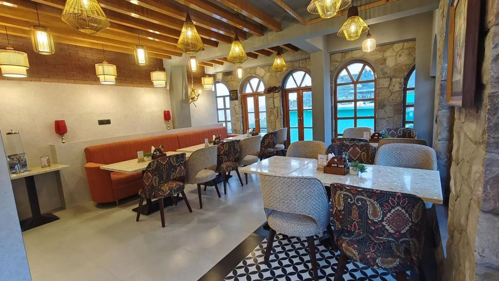 Restaurant/places to eat in Hotel Alpine Musk