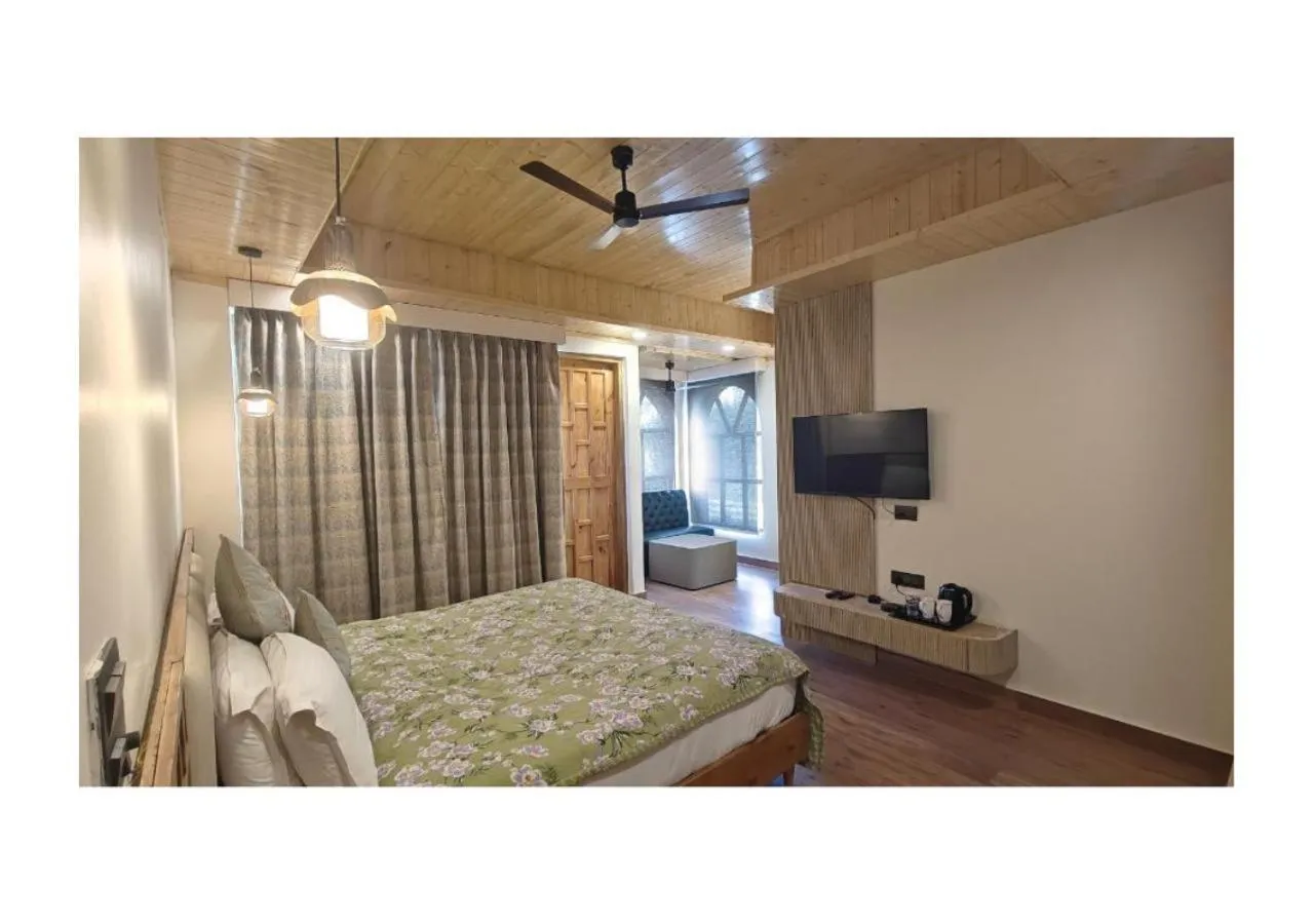 Bedroom, Bed in Hotel Alpine Musk