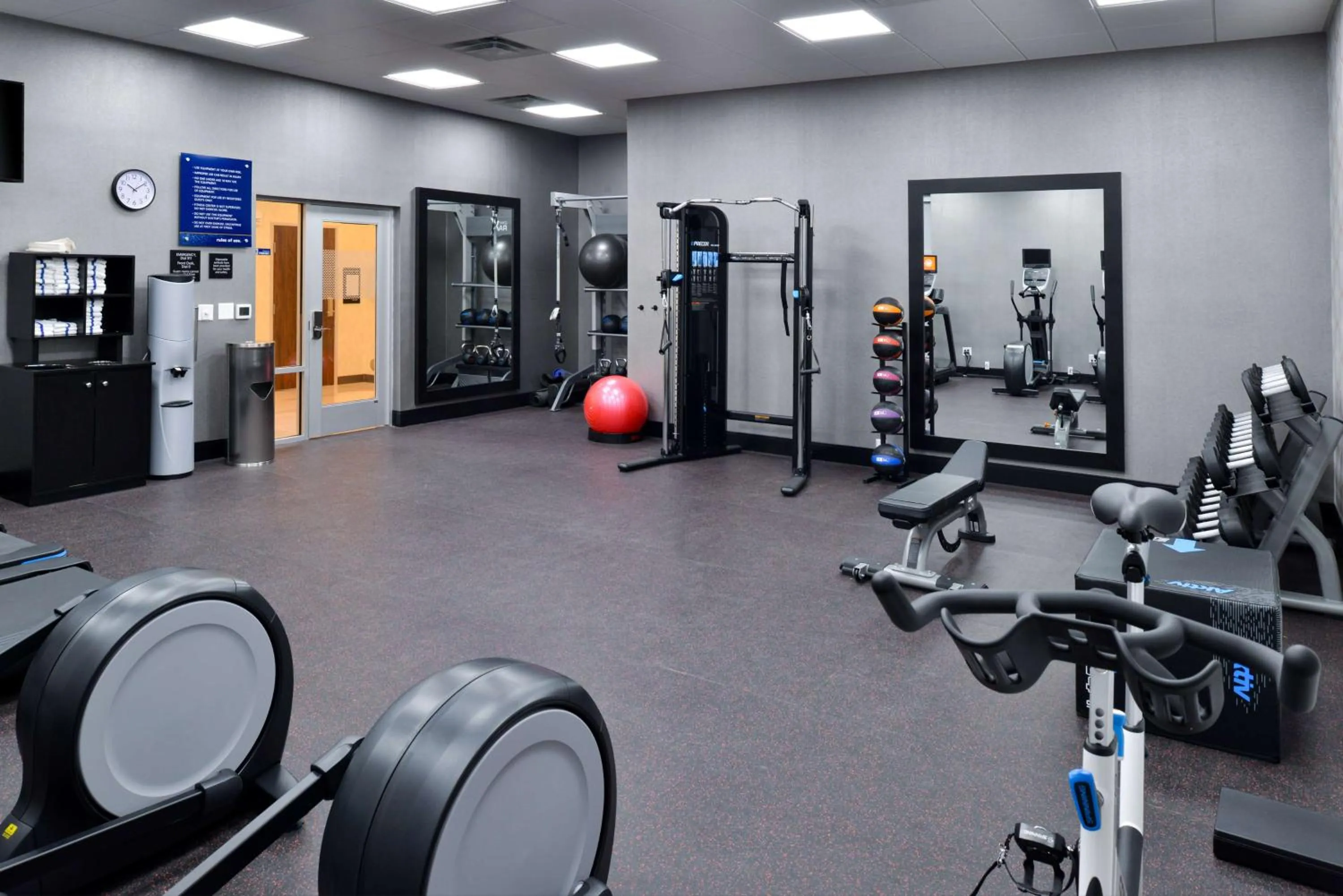 Fitness centre/facilities in Hampton Inn & Suites Greensboro Downtown, Nc