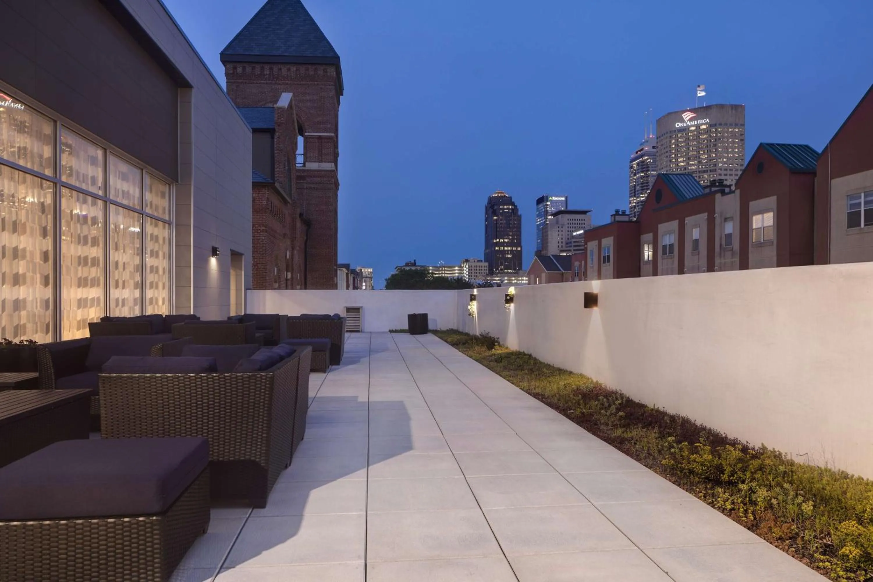Patio in Hampton Inn Indianapolis Downtown IUPUI