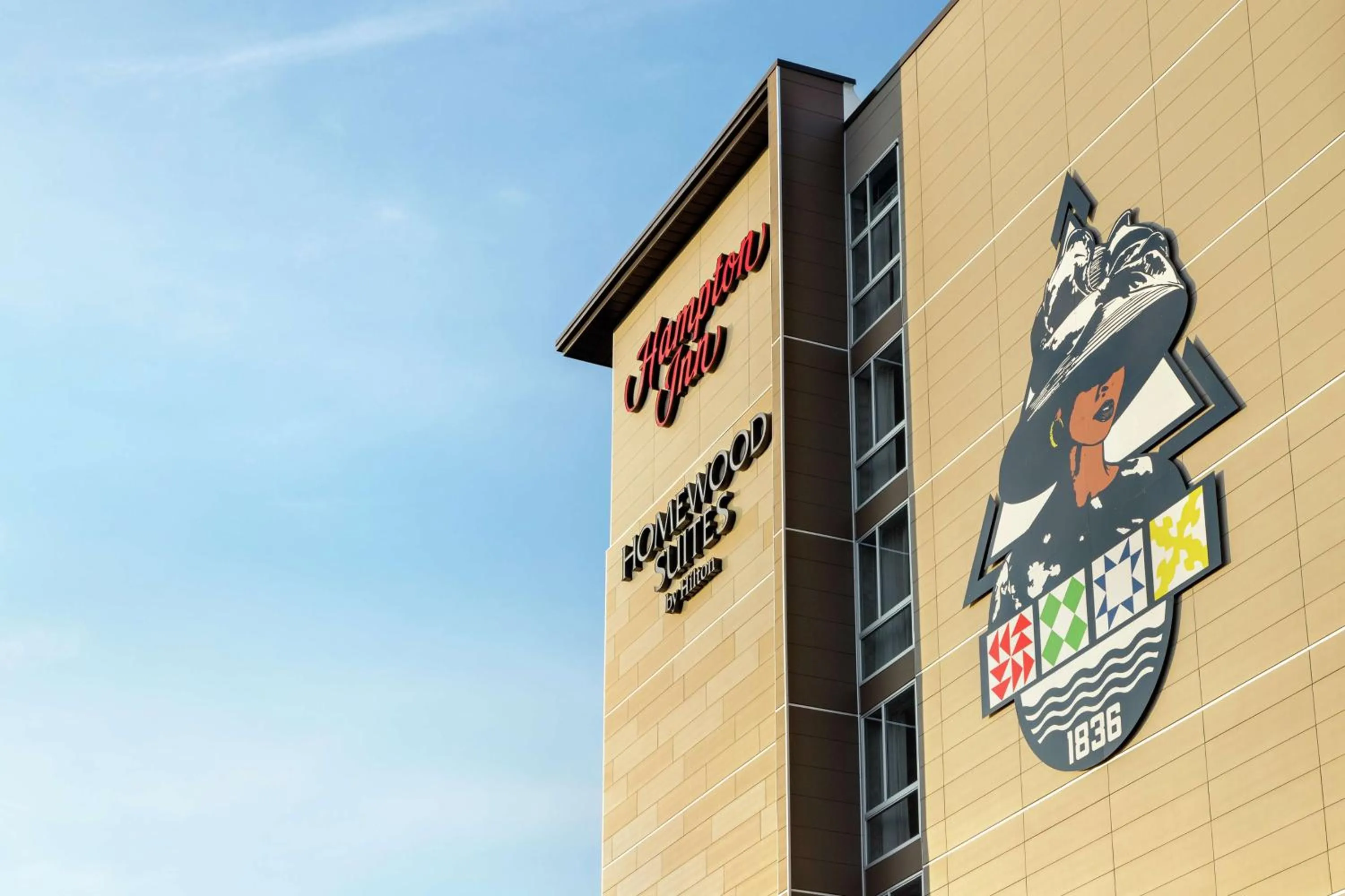 Property building in Hampton Inn Indianapolis Downtown IUPUI