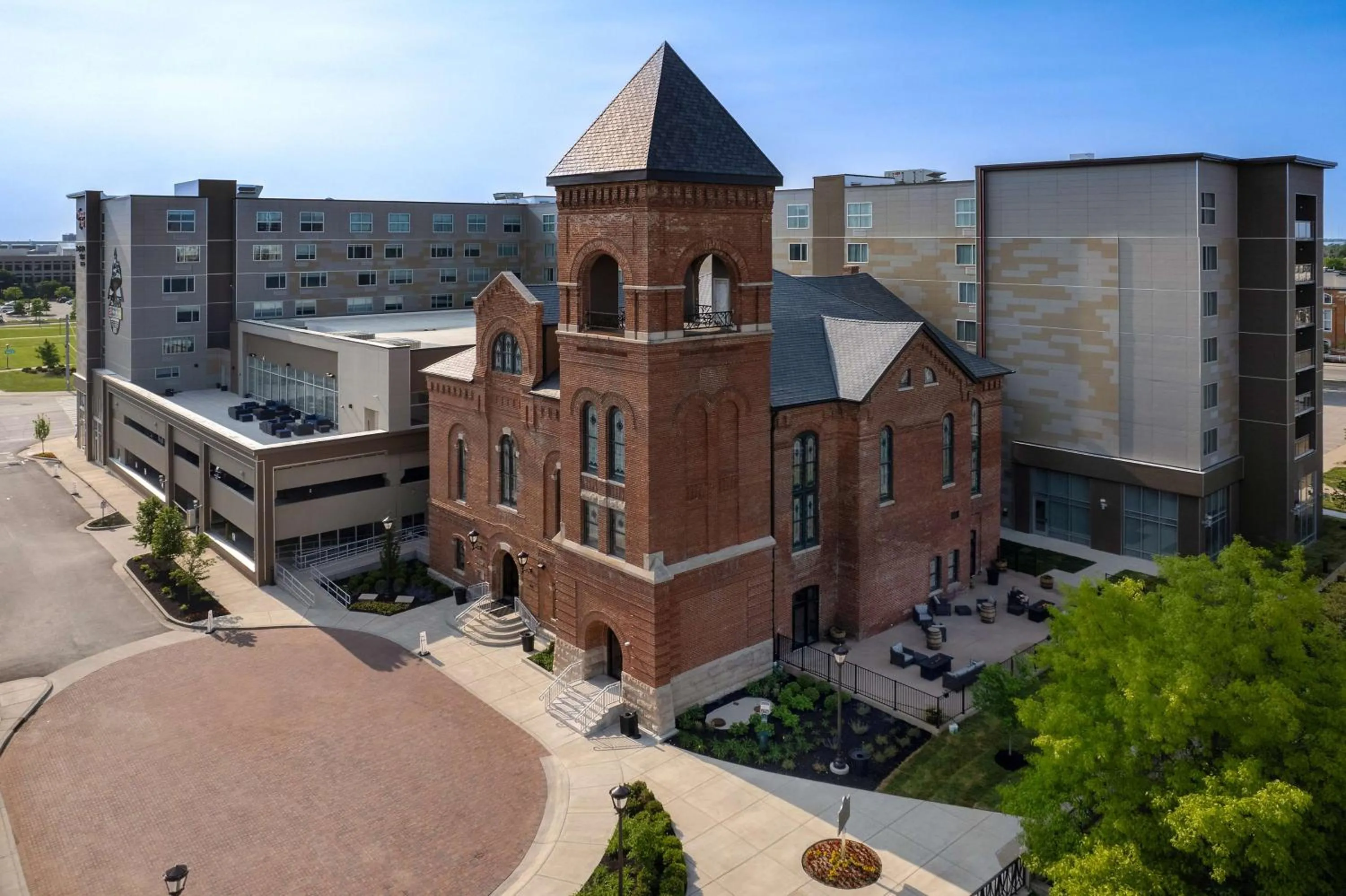 Property building in Homewood Suites by Hilton Indianapolis Downtown IUPUI