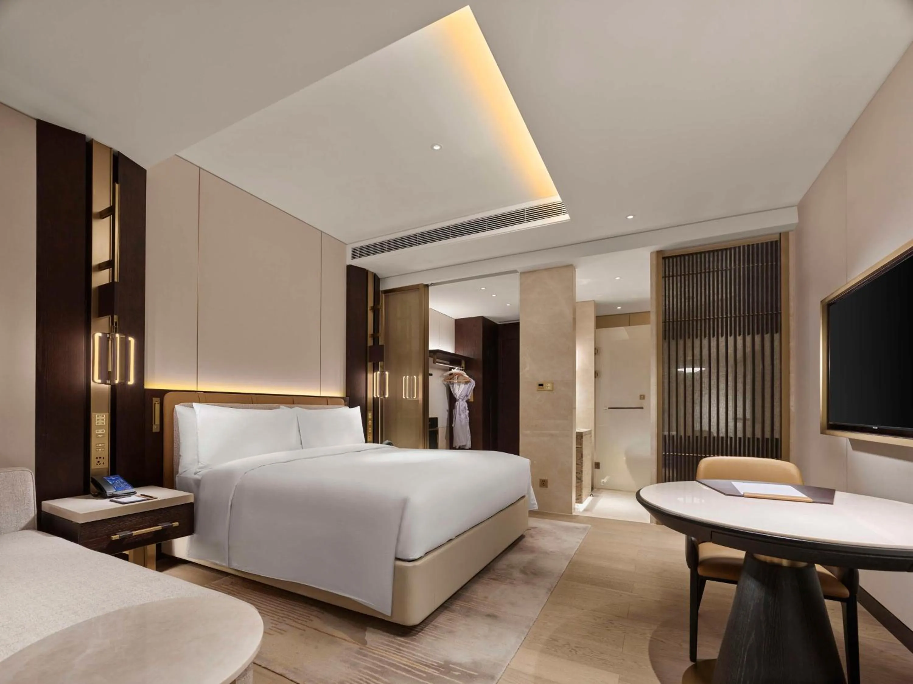 Bed in Hilton Lanzhou City Center