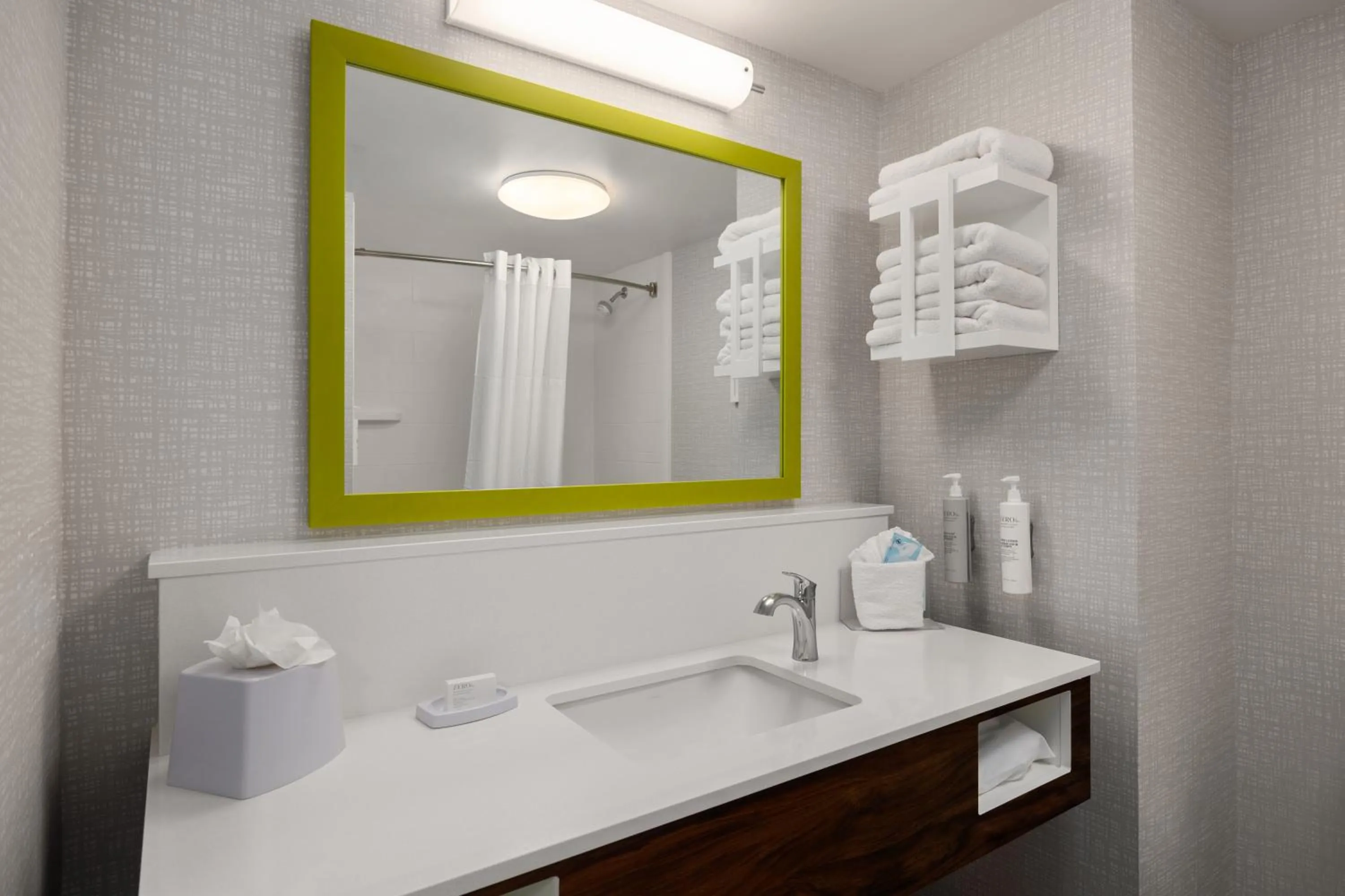 Bathroom in Hampton Inn Carefree, Az