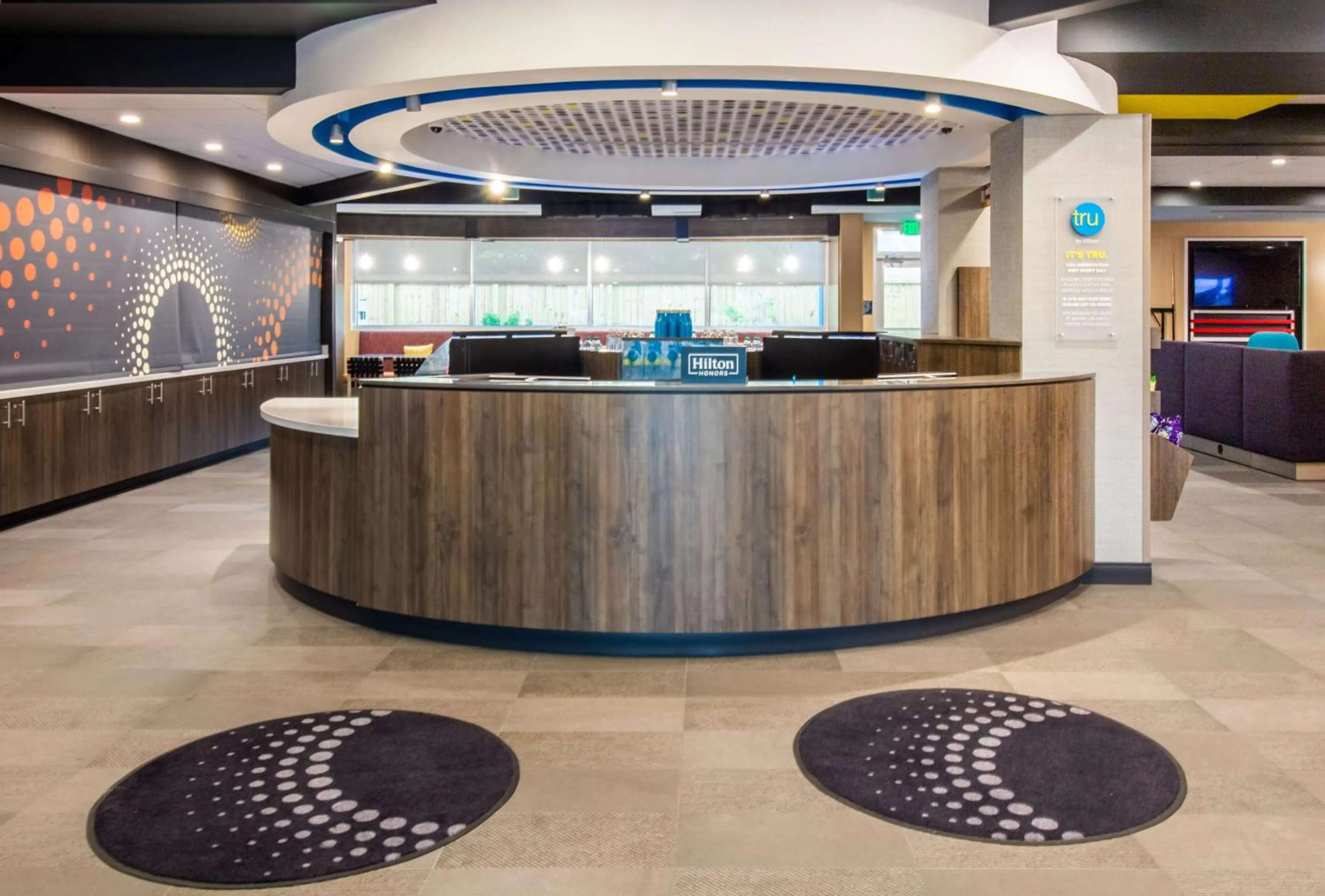 Lobby or reception in Tru By Hilton Niceville, Fl