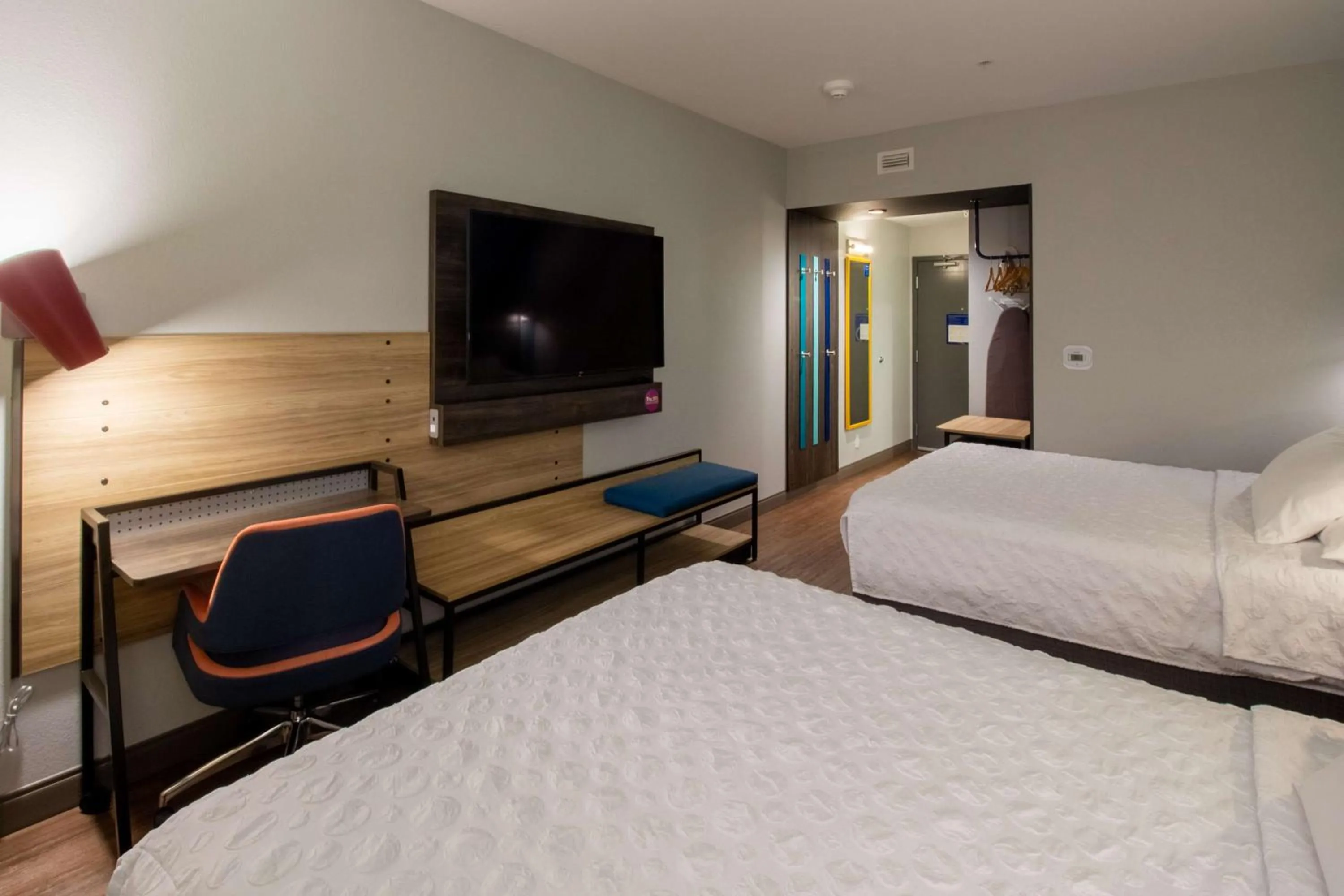 Bedroom, Bed in Tru By Hilton Niceville, Fl