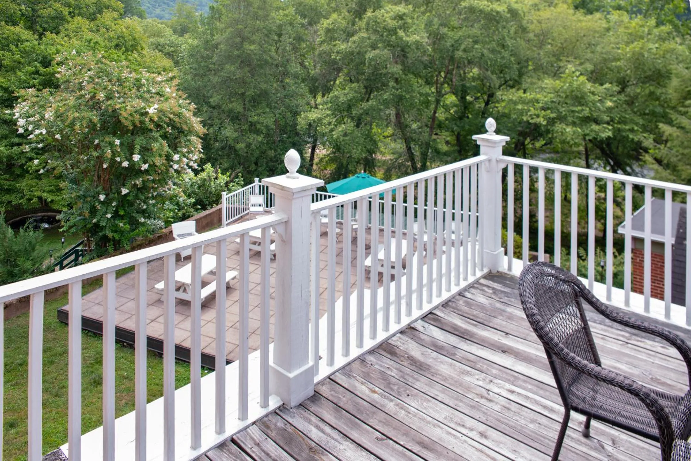 Elk River Hotel & Cafe