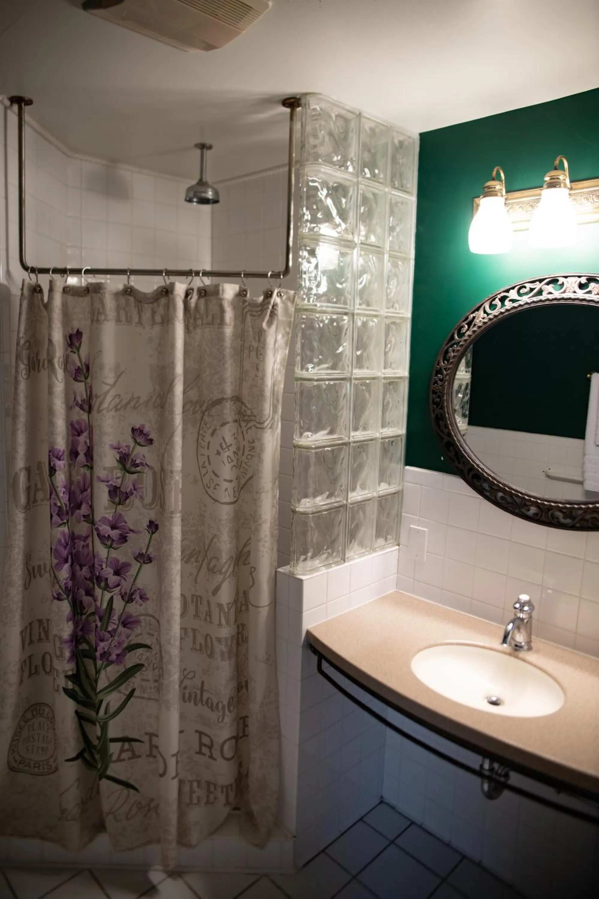 Elk River Hotel & Cafe