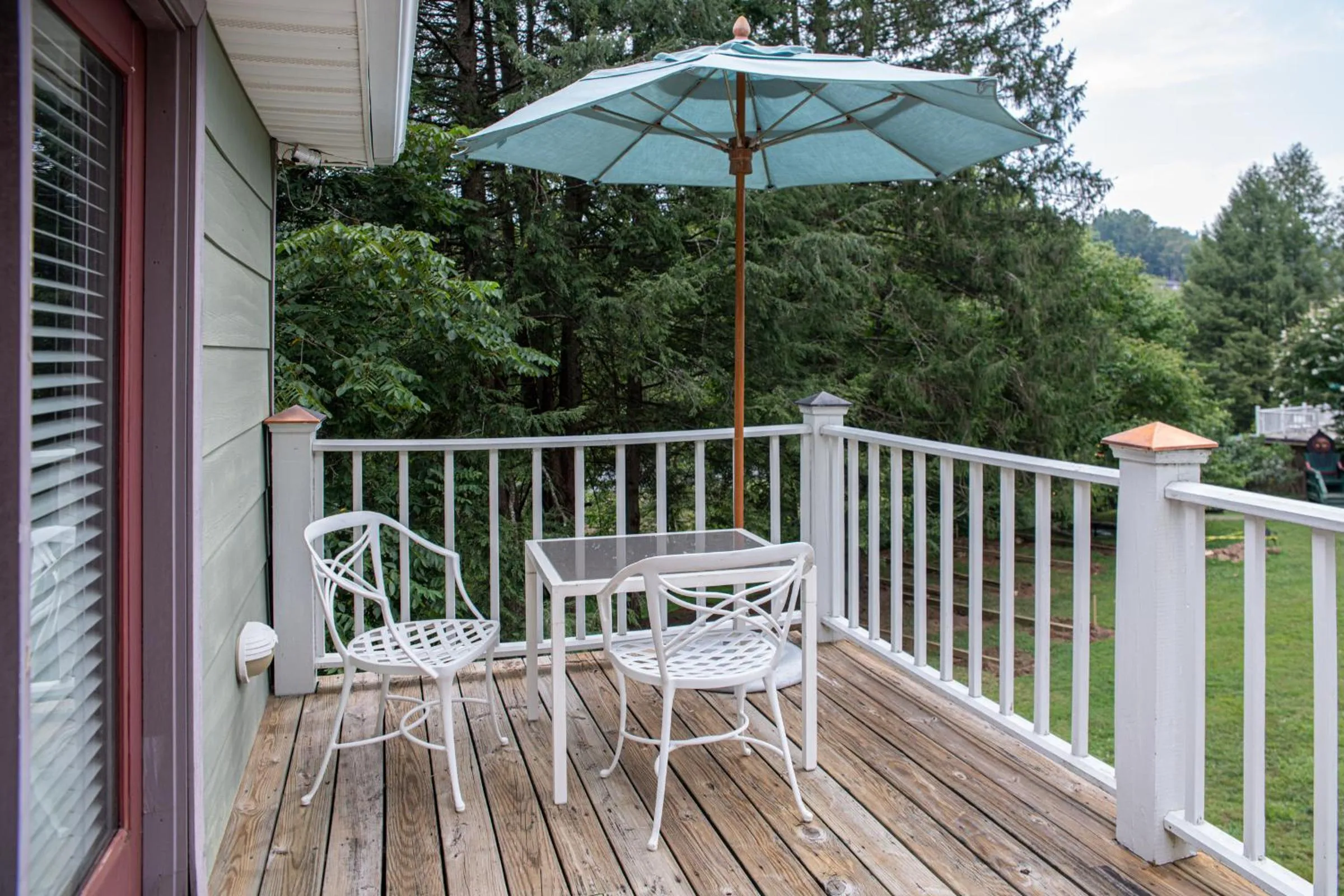 Elk River Hotel & Cafe