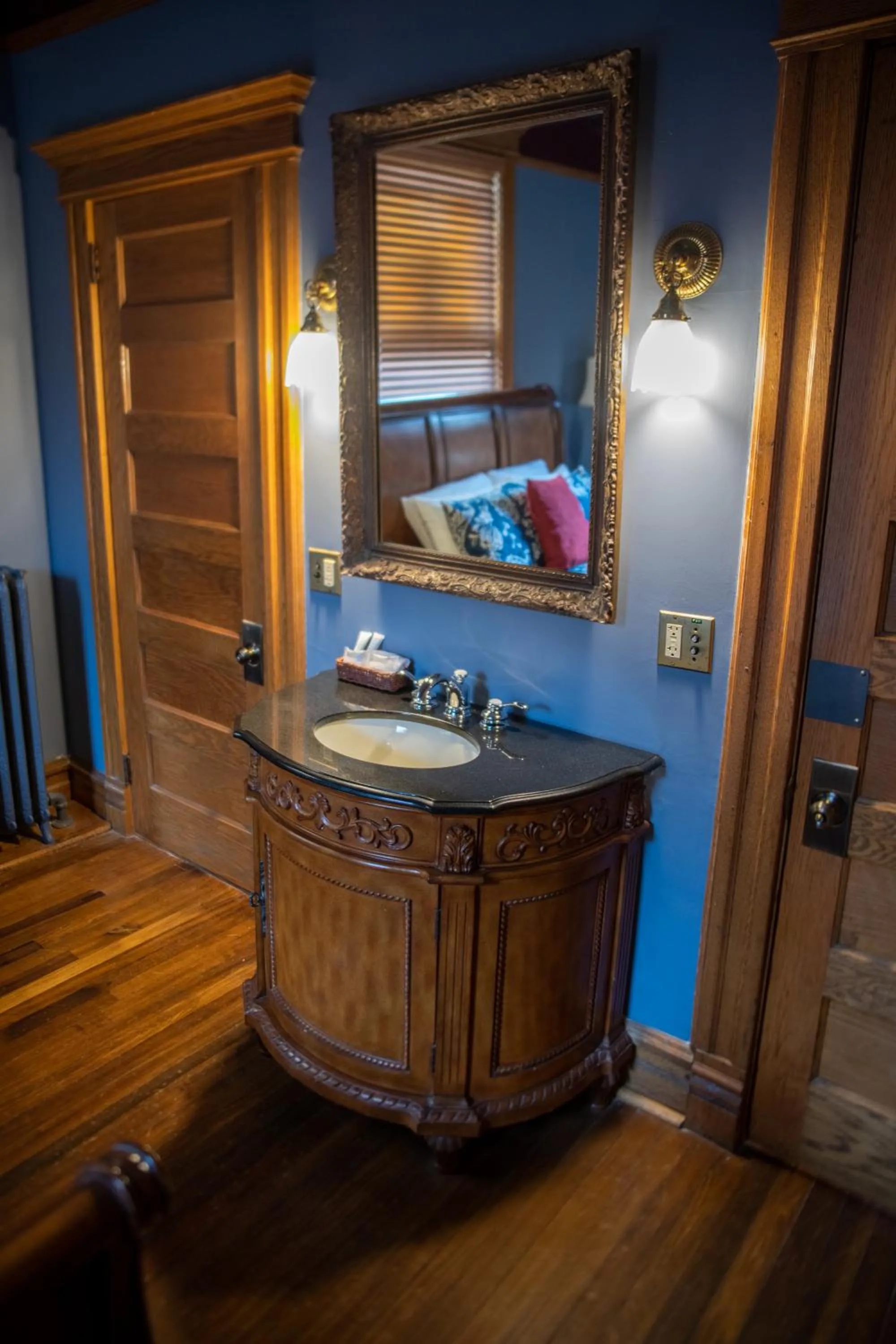 Elk River Hotel & Cafe