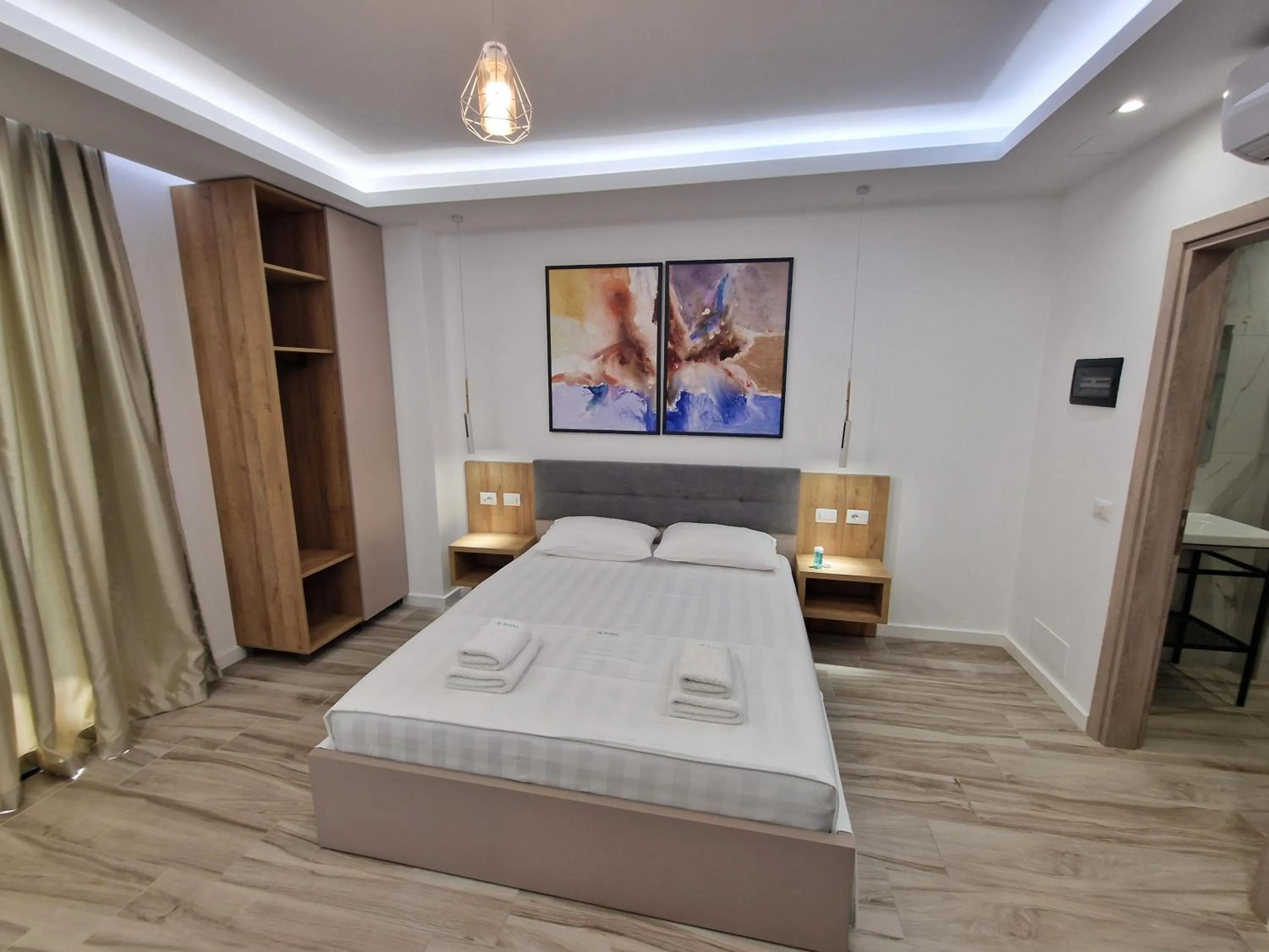 Photo of the whole room, Bed in Joanna Suites