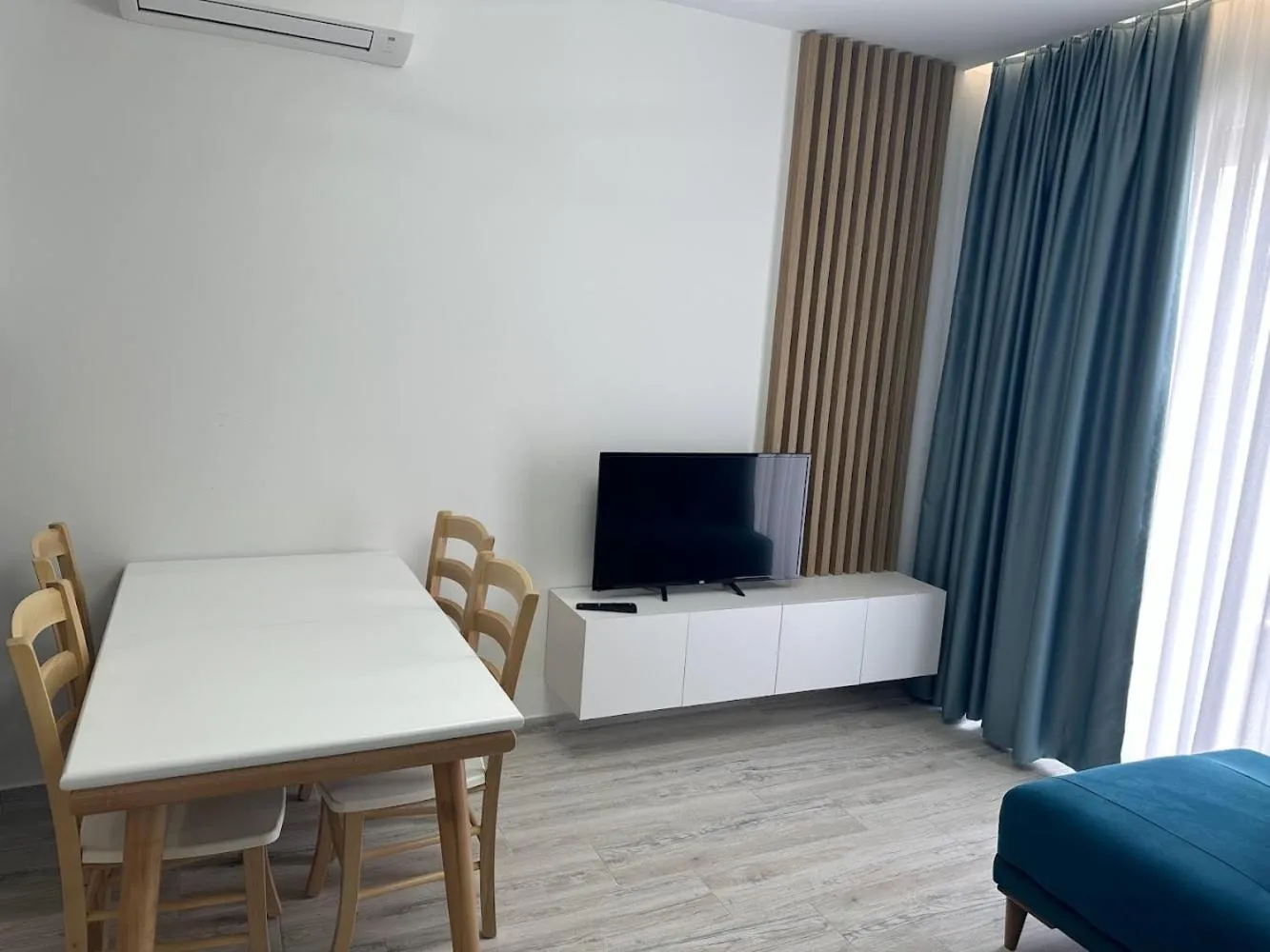 TV and multimedia in Joanna Suites