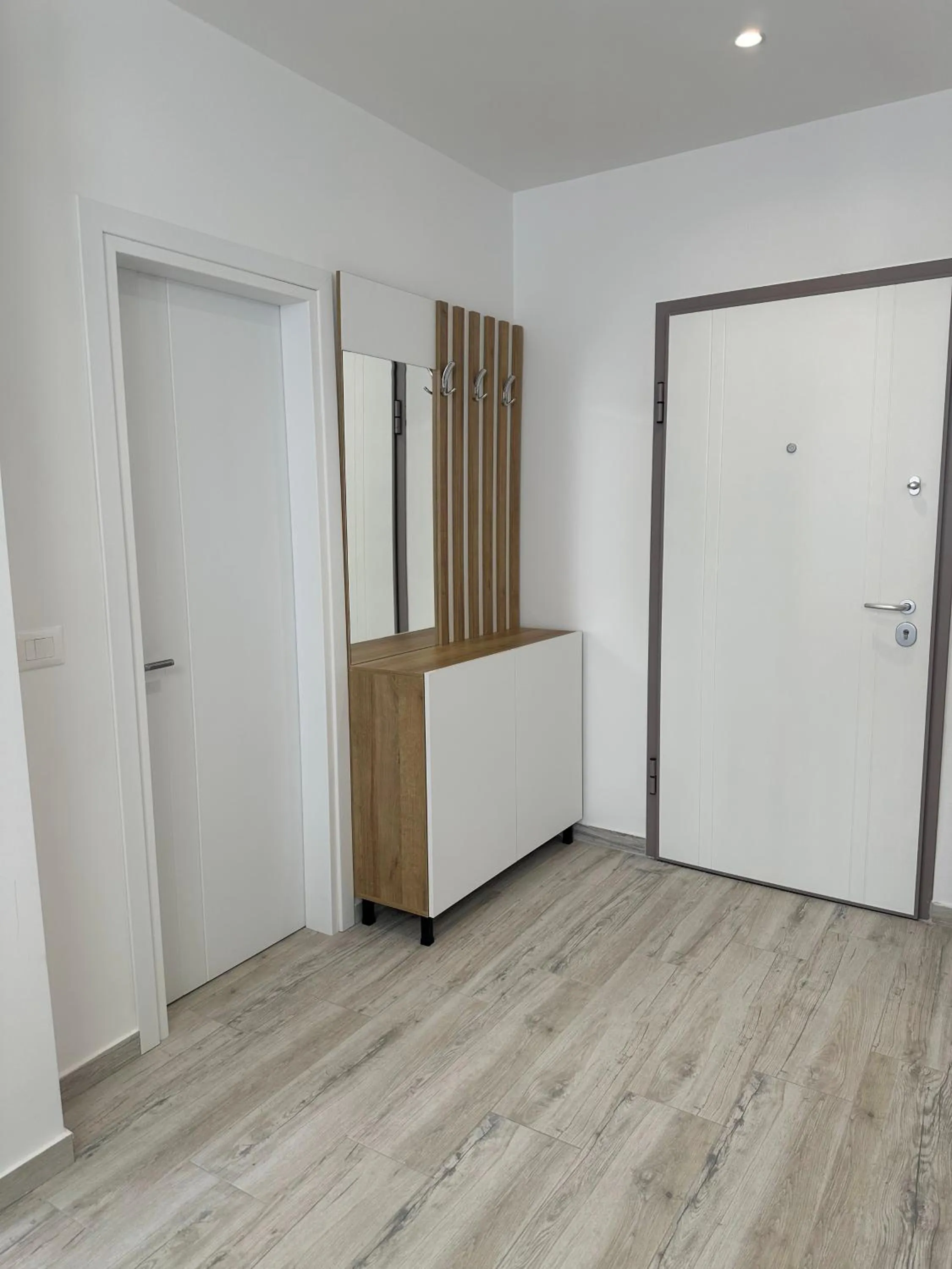 wardrobe in Joanna Suites