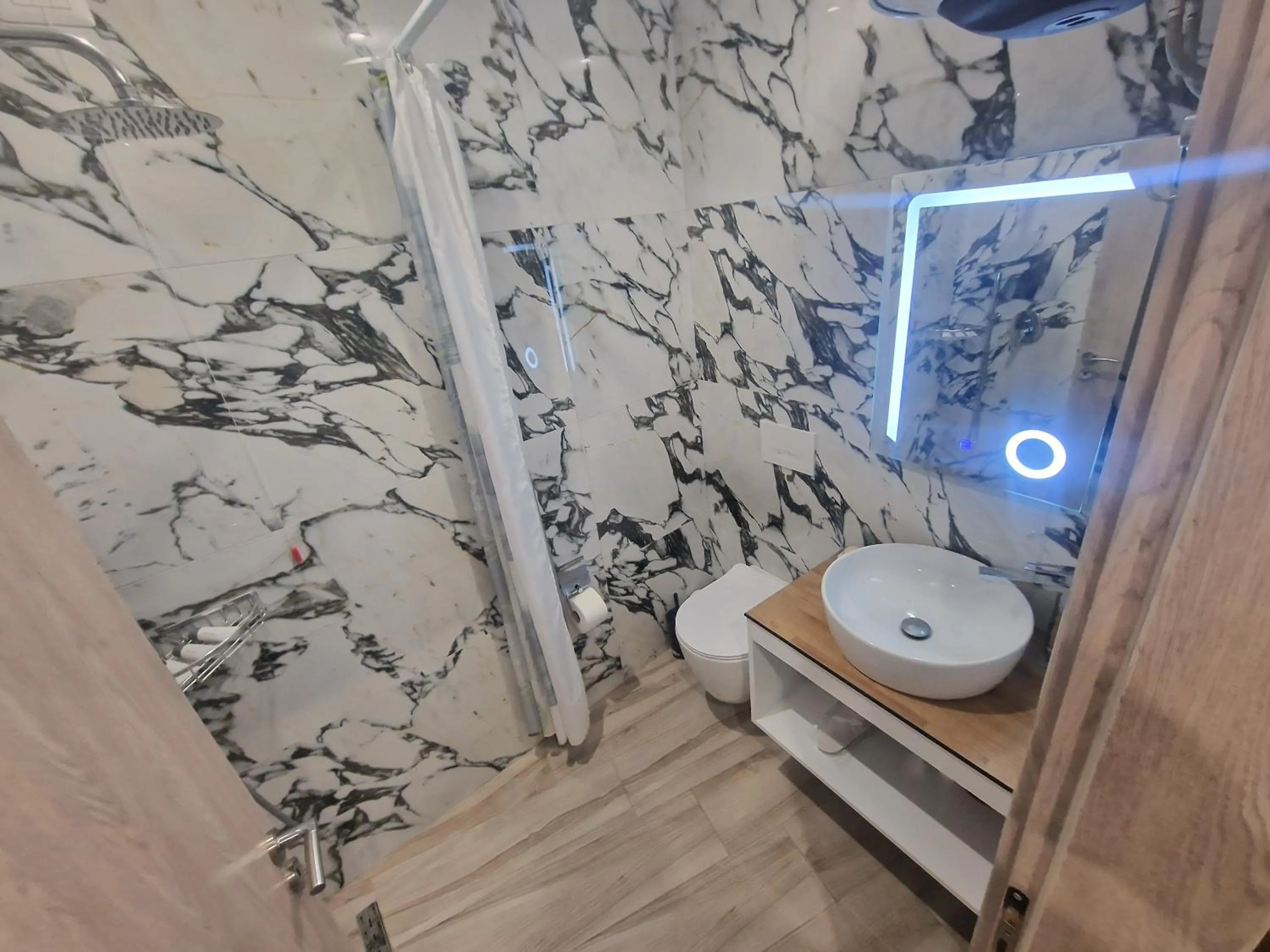 Bathroom in Joanna Suites