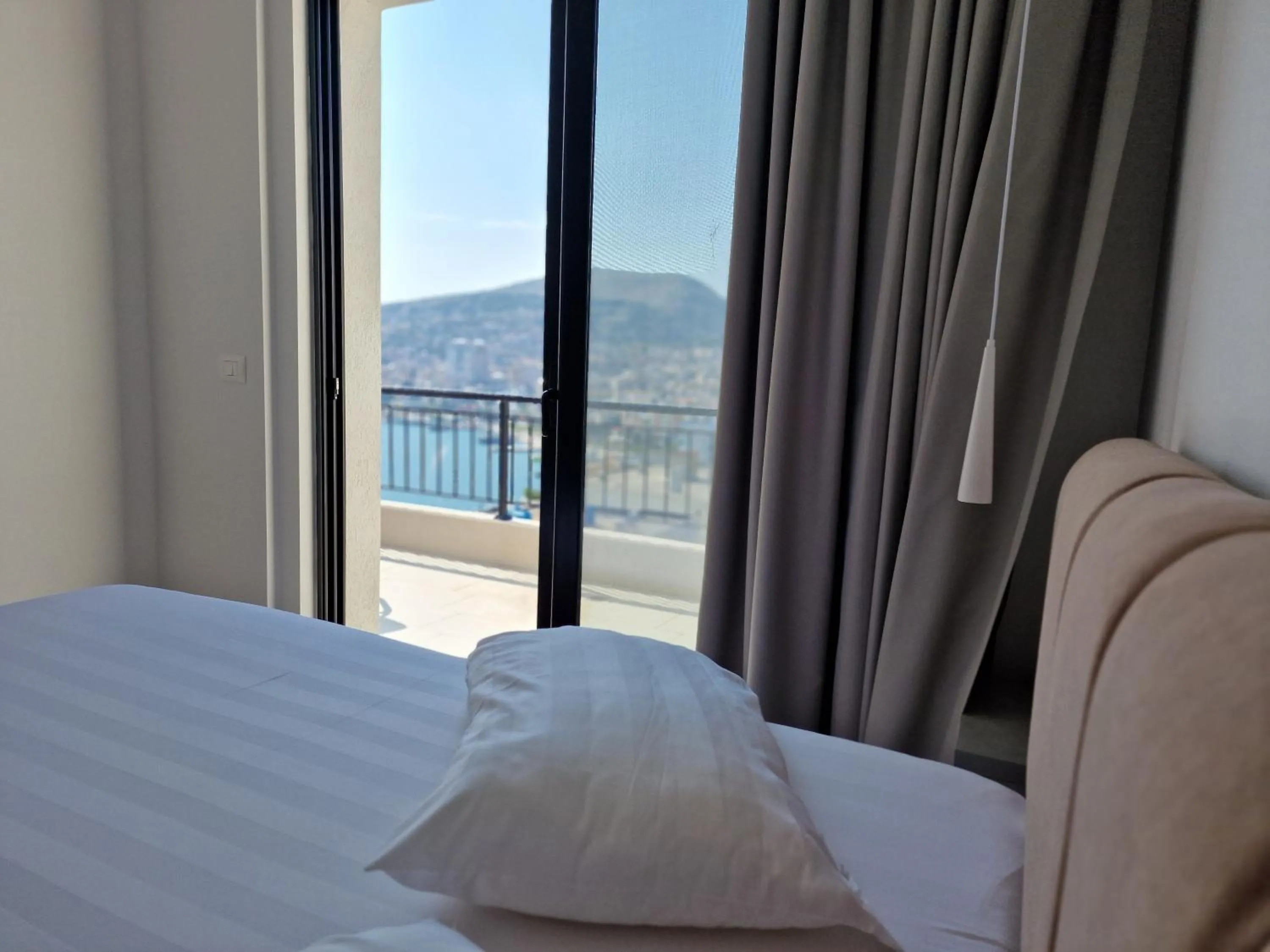 Bed in Joanna Suites