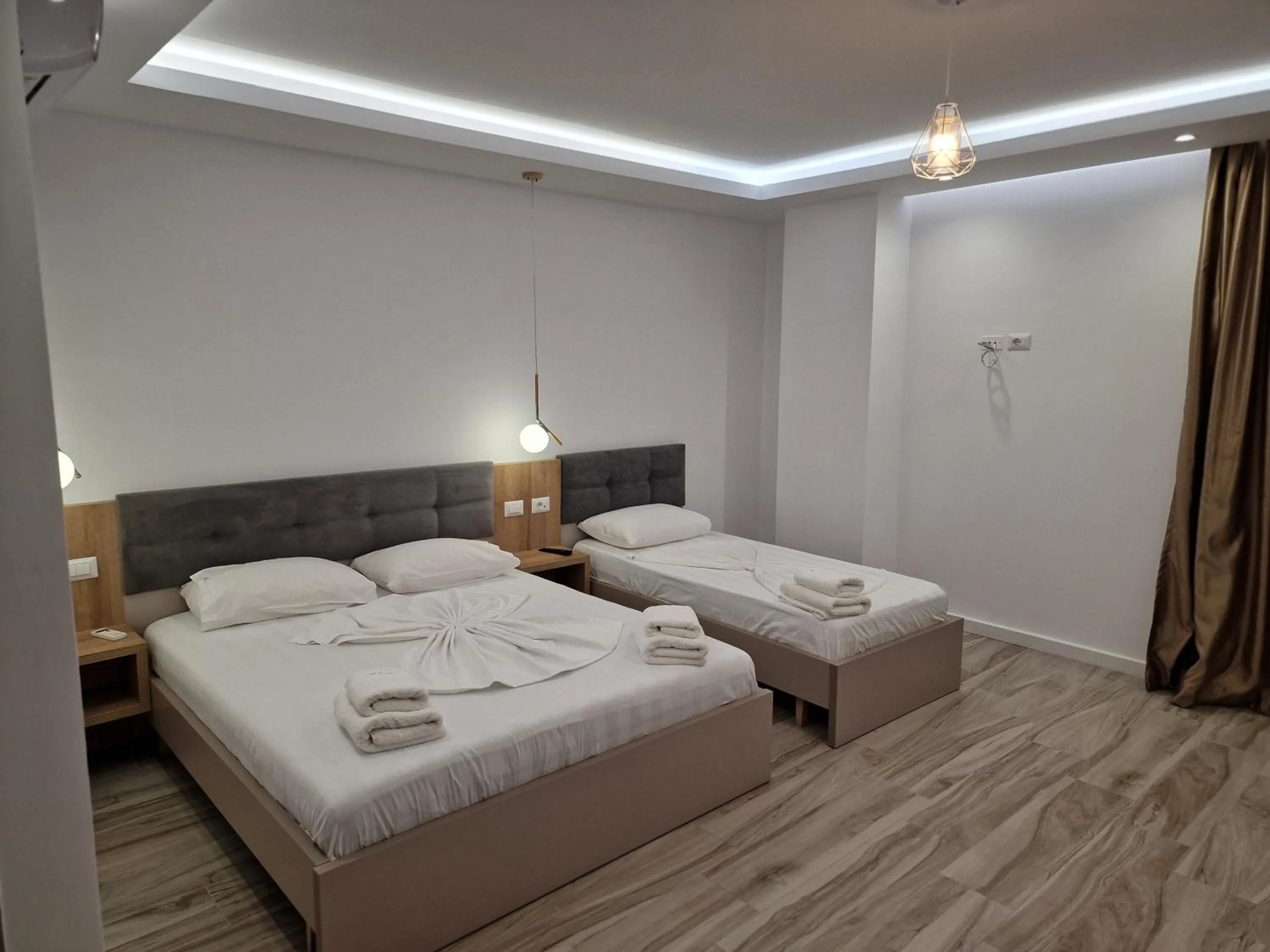 Photo of the whole room, Bed in Joanna Suites