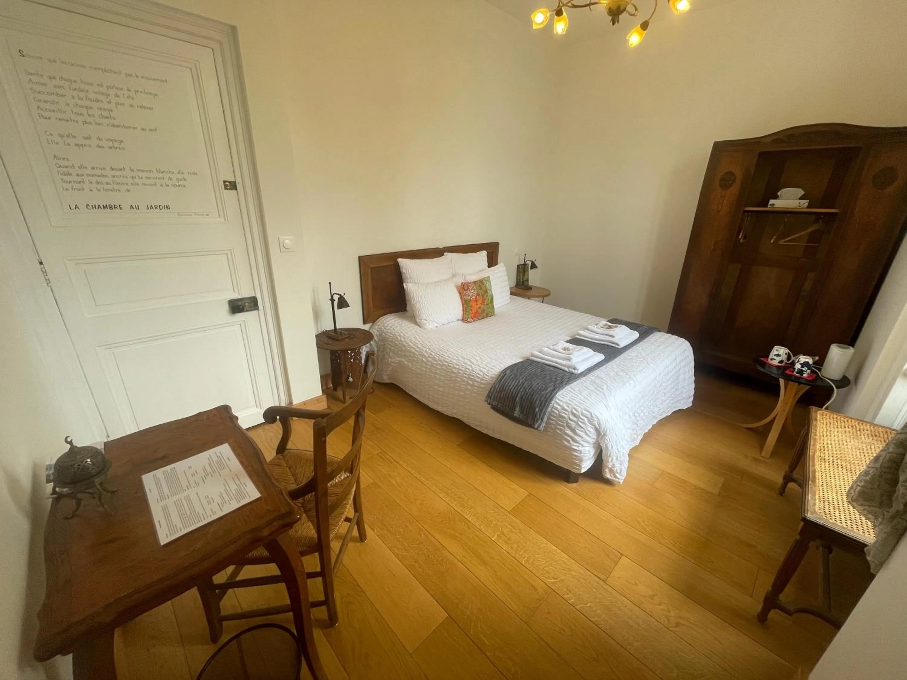 Photo of the whole room, Bed in La Houache Chambres d'Hôtes