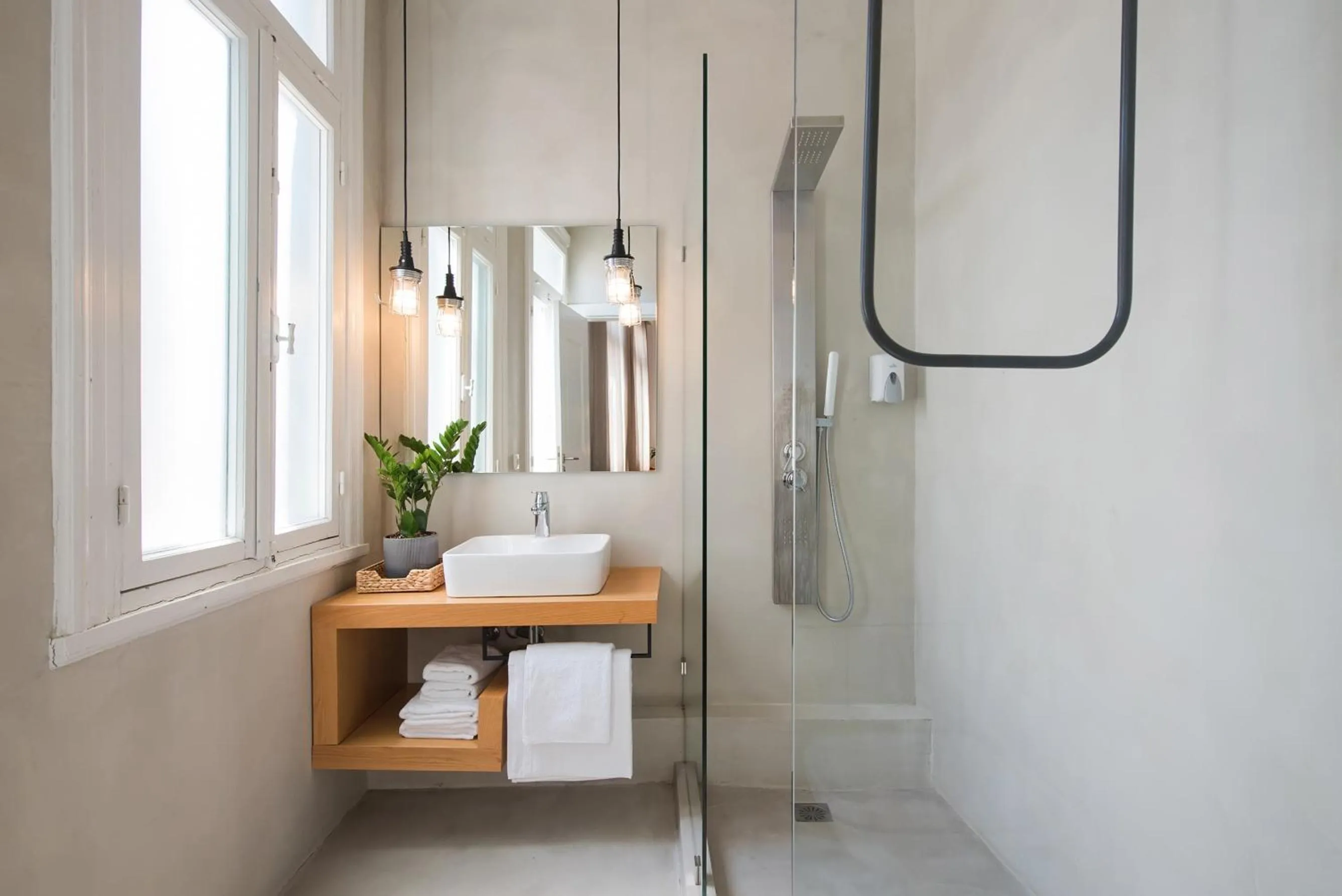 Bathroom in MONK Monastiraki Suites